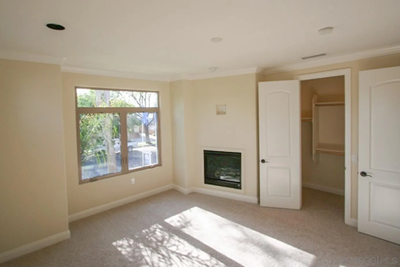 https://cdn.realtyfeed.com/cdn/127/260016824/e20ae7872521e77098c38a93c5571608.webp