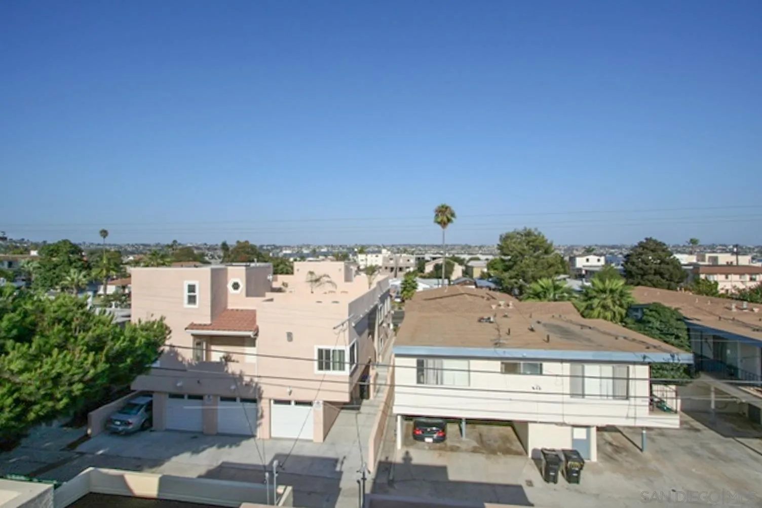 https://cdn.realtyfeed.com/cdn/127/260016824/ea5c9ab40bbe3860672333b4443c02cc.webp