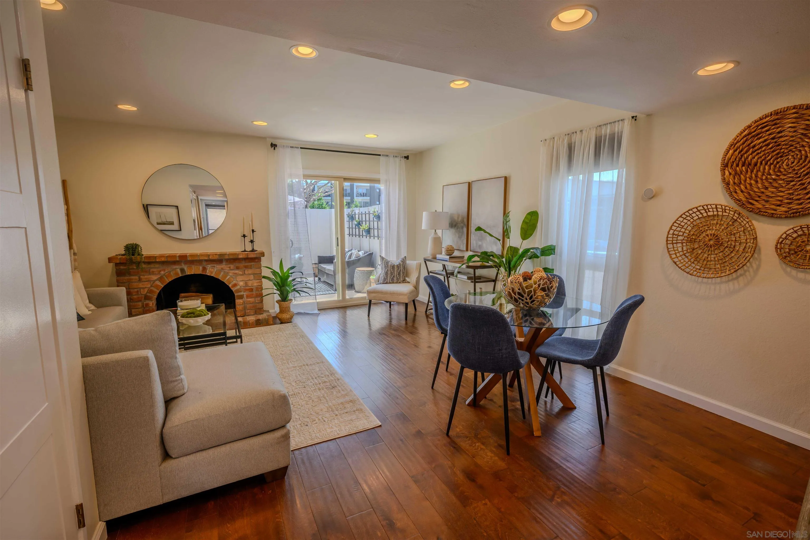 4202 Loma Riviera Ln, San Diego, CA 92110 - Photo 4 of 28, San Diego, CA