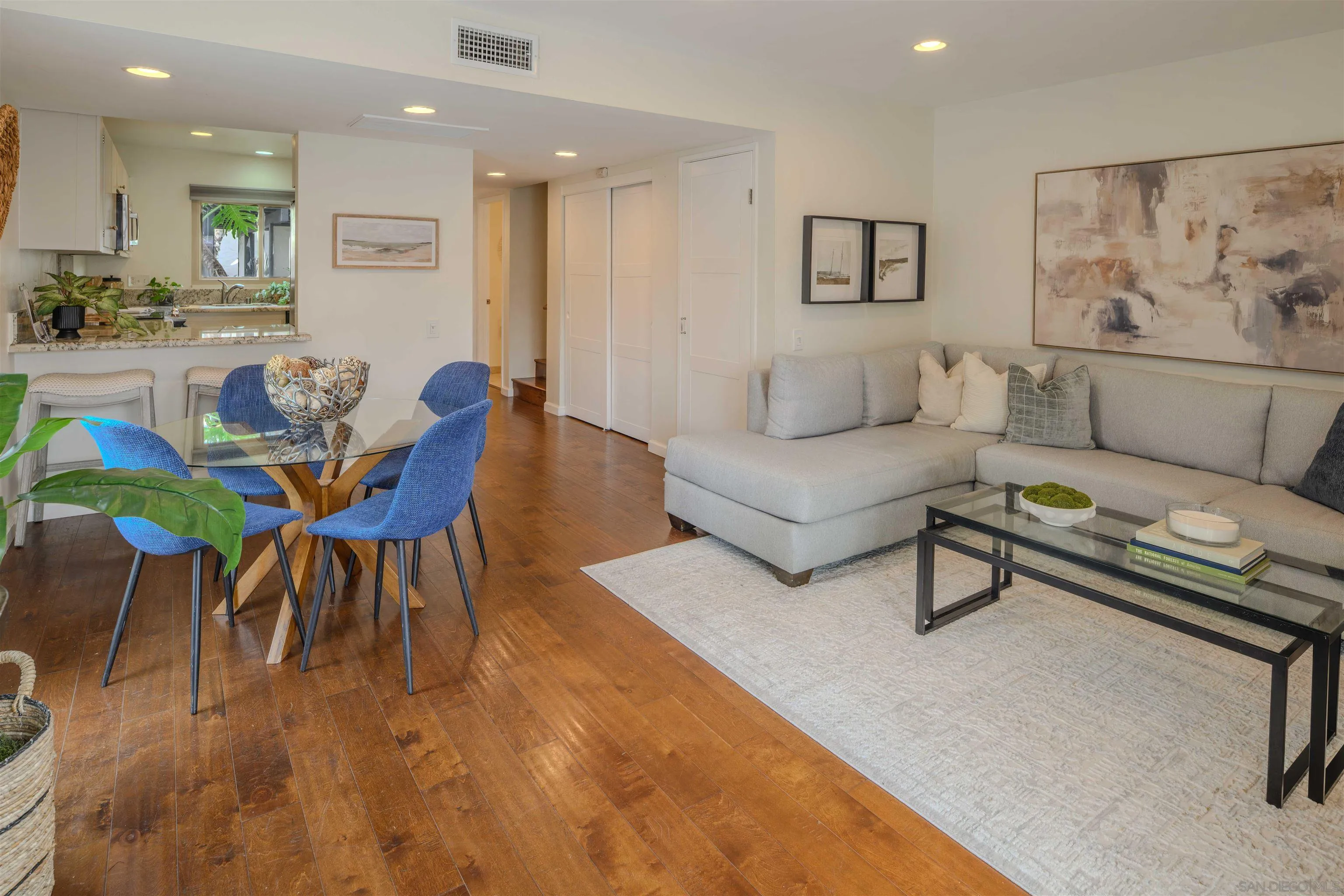 Photo #6: 260016827 Listing: Photo #6