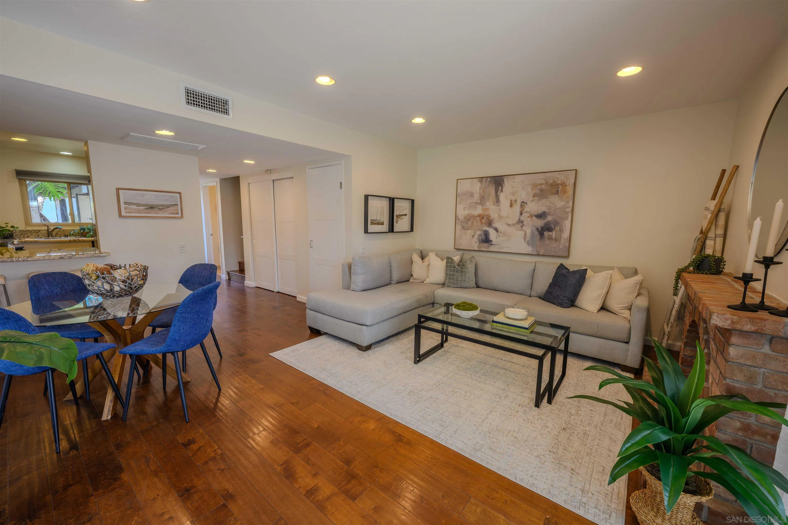 4202 Loma Riviera Ln, San Diego, CA 92110 - Photo 5 of 28, San Diego, CA