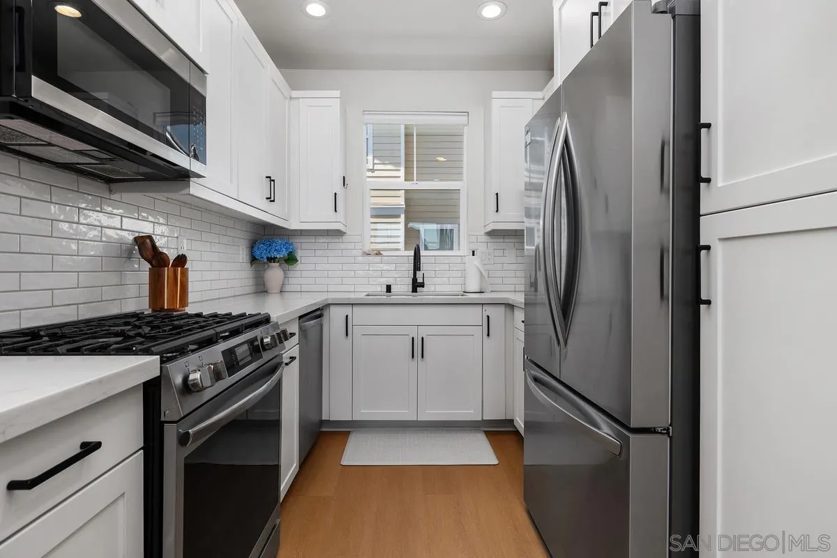 Photo #13: 260016828 Listing: Photo #13