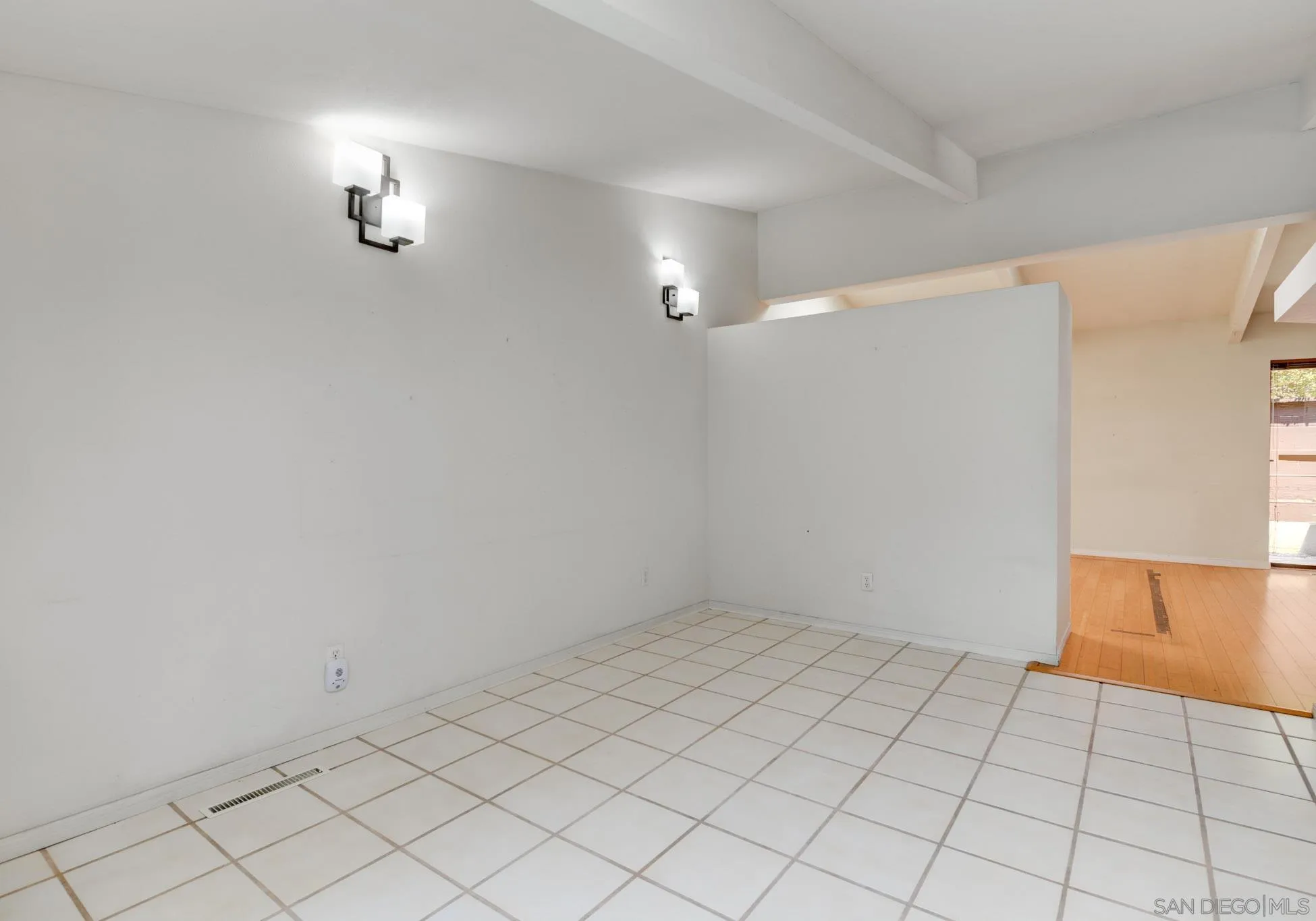 https://cdn.realtyfeed.com/cdn/127/260016830/310c6ea1cc301f20a7dd23e6c86e3e8a.webp