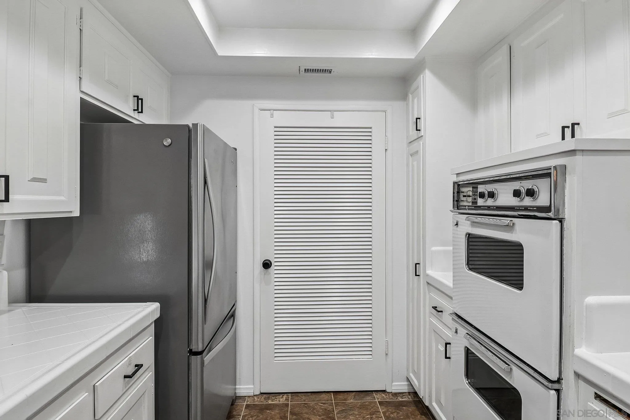 Photo #12: 260016831 Listing: Photo #12