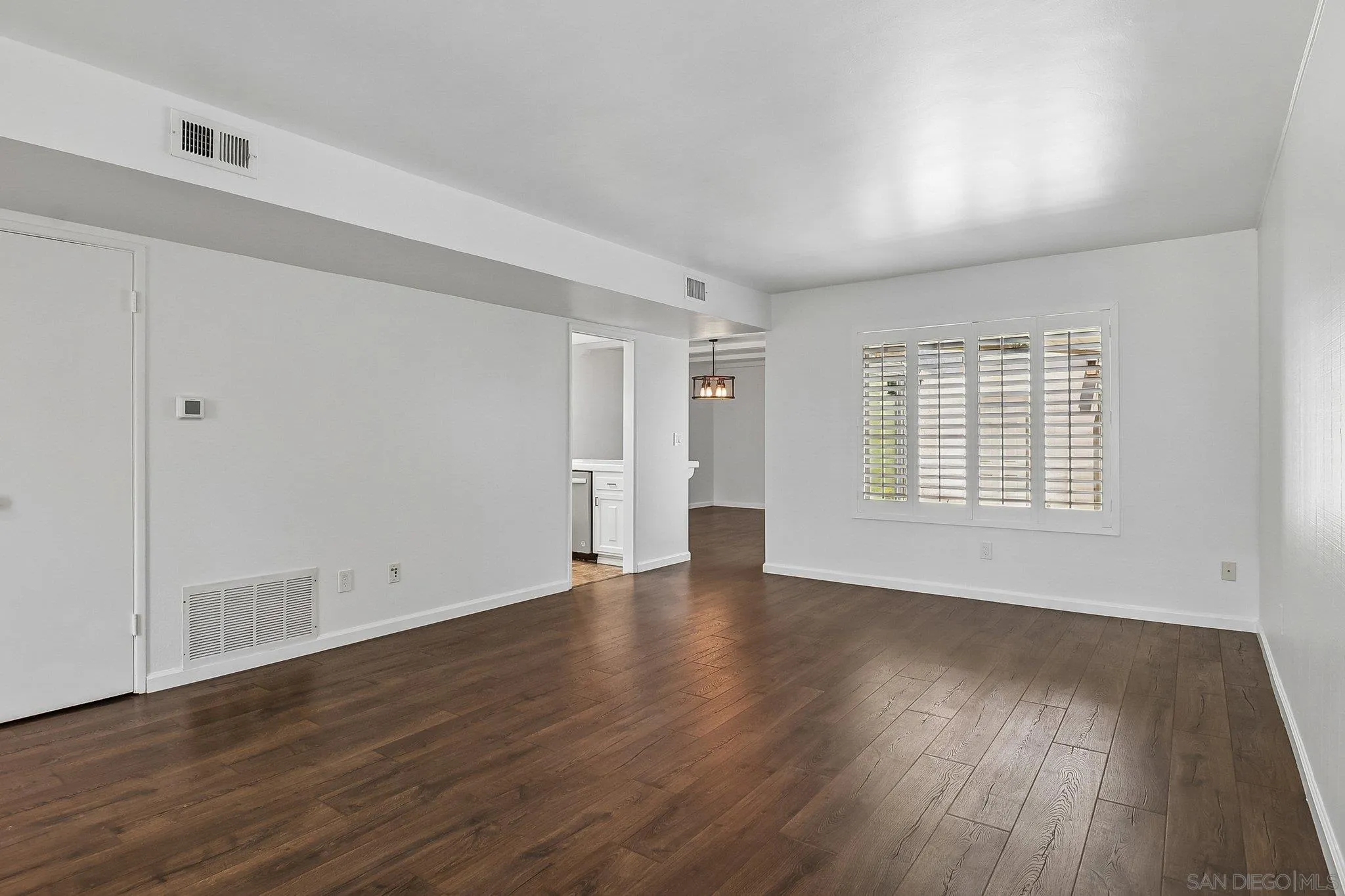 Photo #9: 260016831 Listing: Photo #9