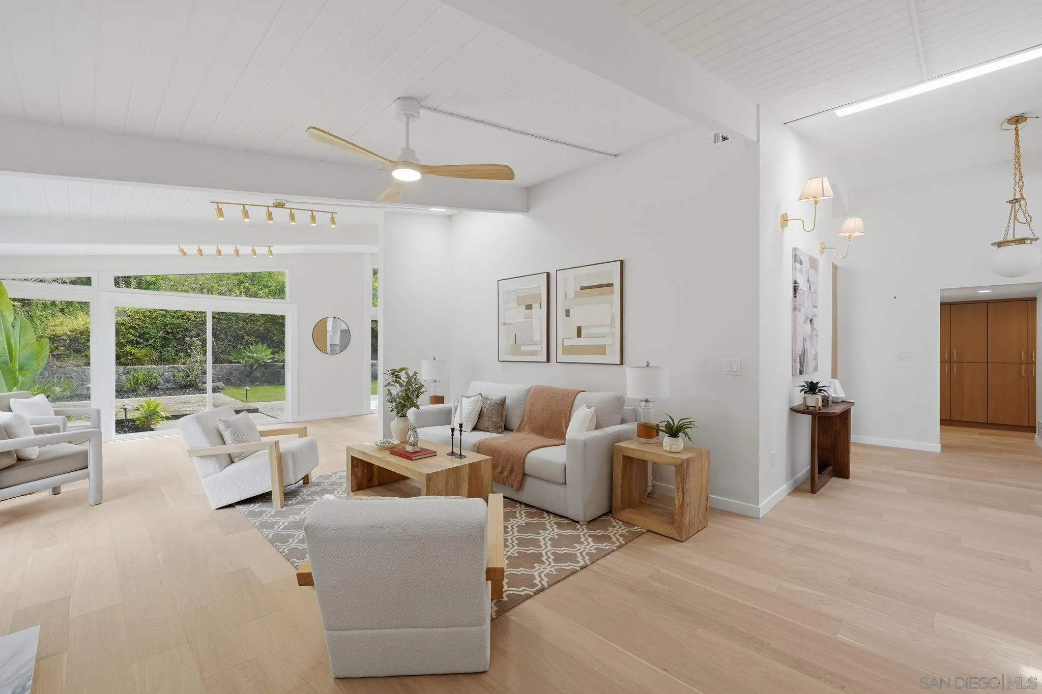 https://cdn.realtyfeed.com/cdn/127/260016834/0fbc57406da814ed1c8d212cfddf2361.webp