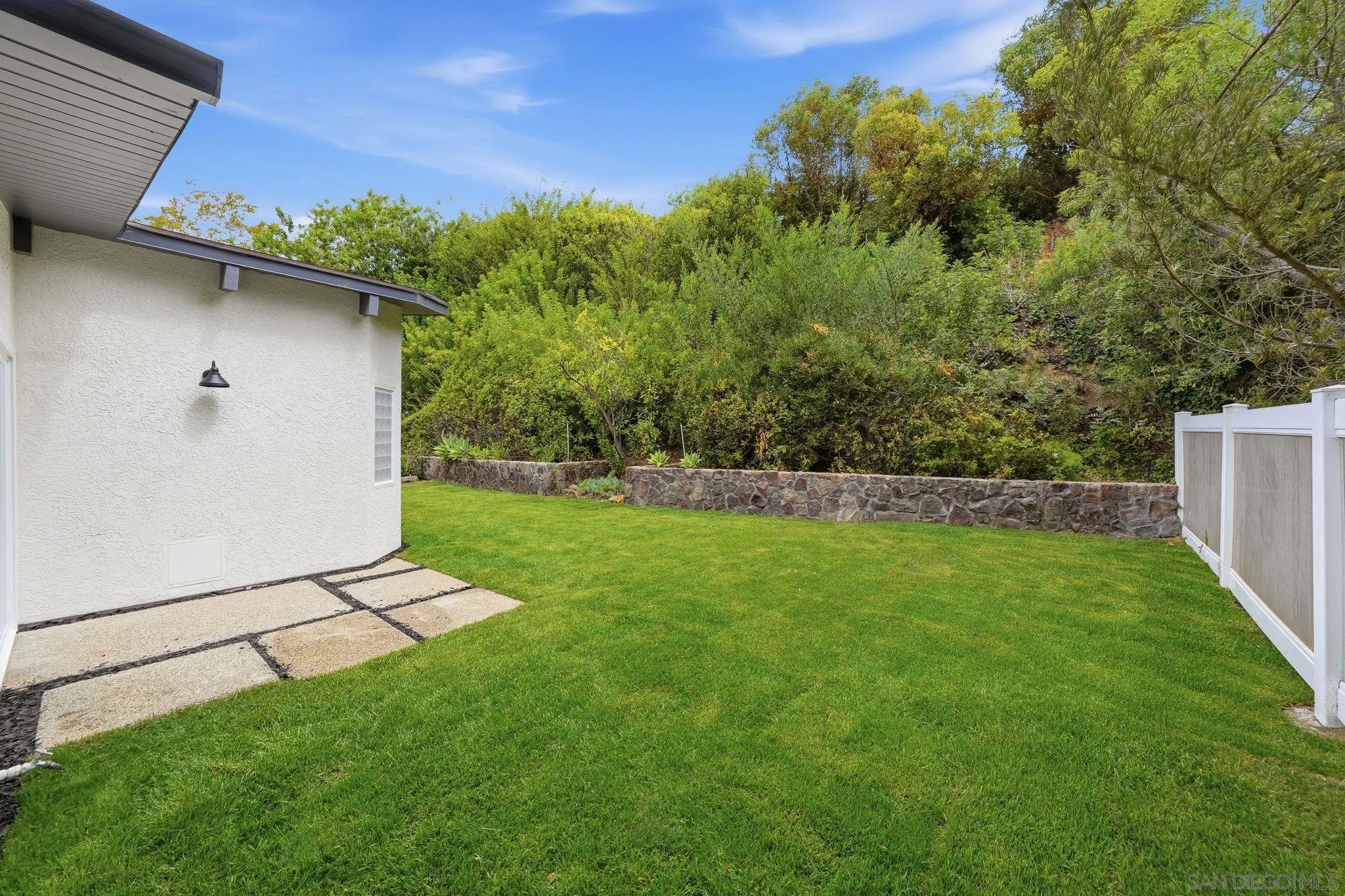 https://cdn.realtyfeed.com/cdn/127/260016834/10da411929a3d2a3934cbc4c5099a467.webp