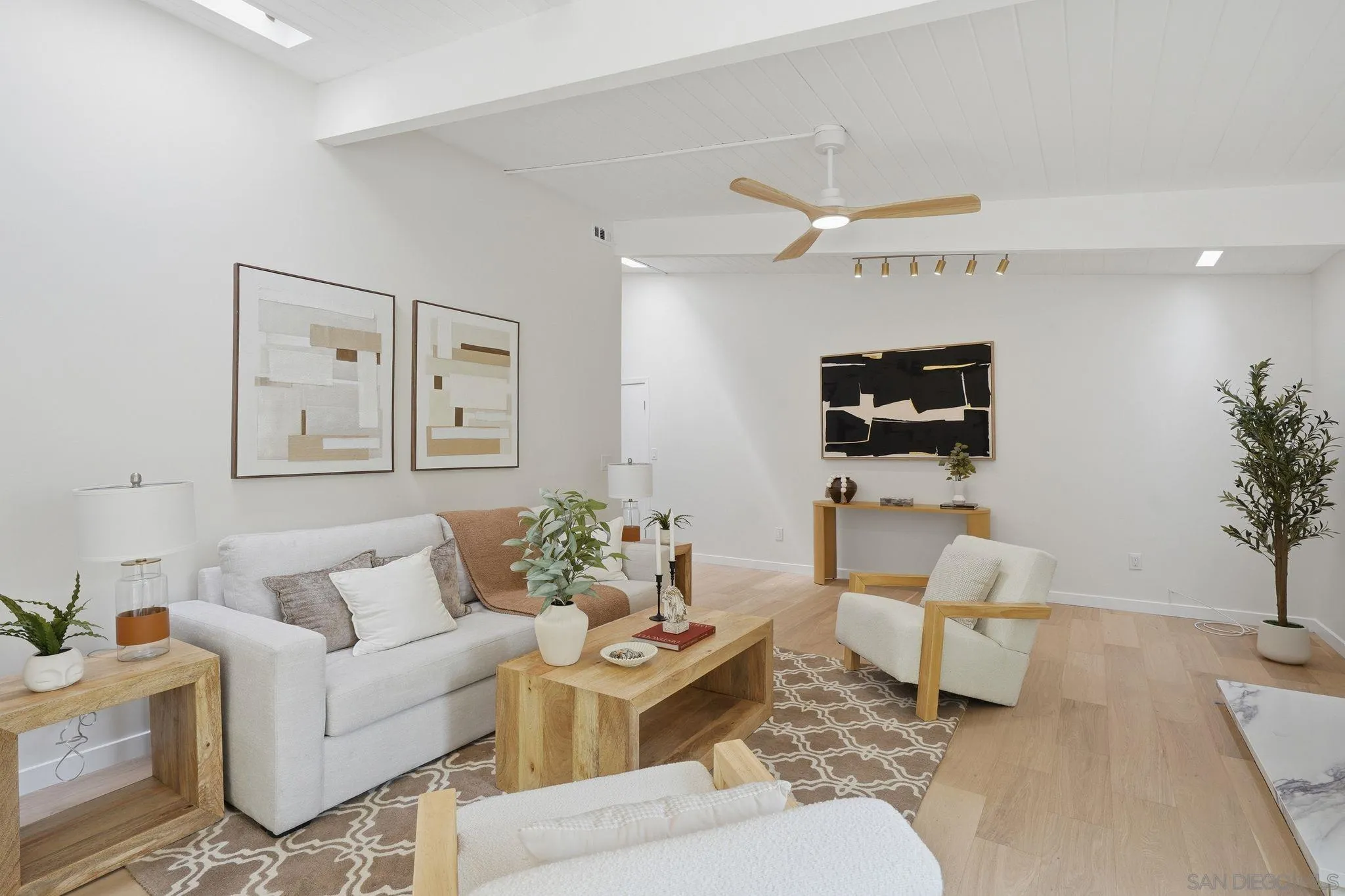 https://cdn.realtyfeed.com/cdn/127/260016834/259d5d172bff71e819deba024062194f.webp