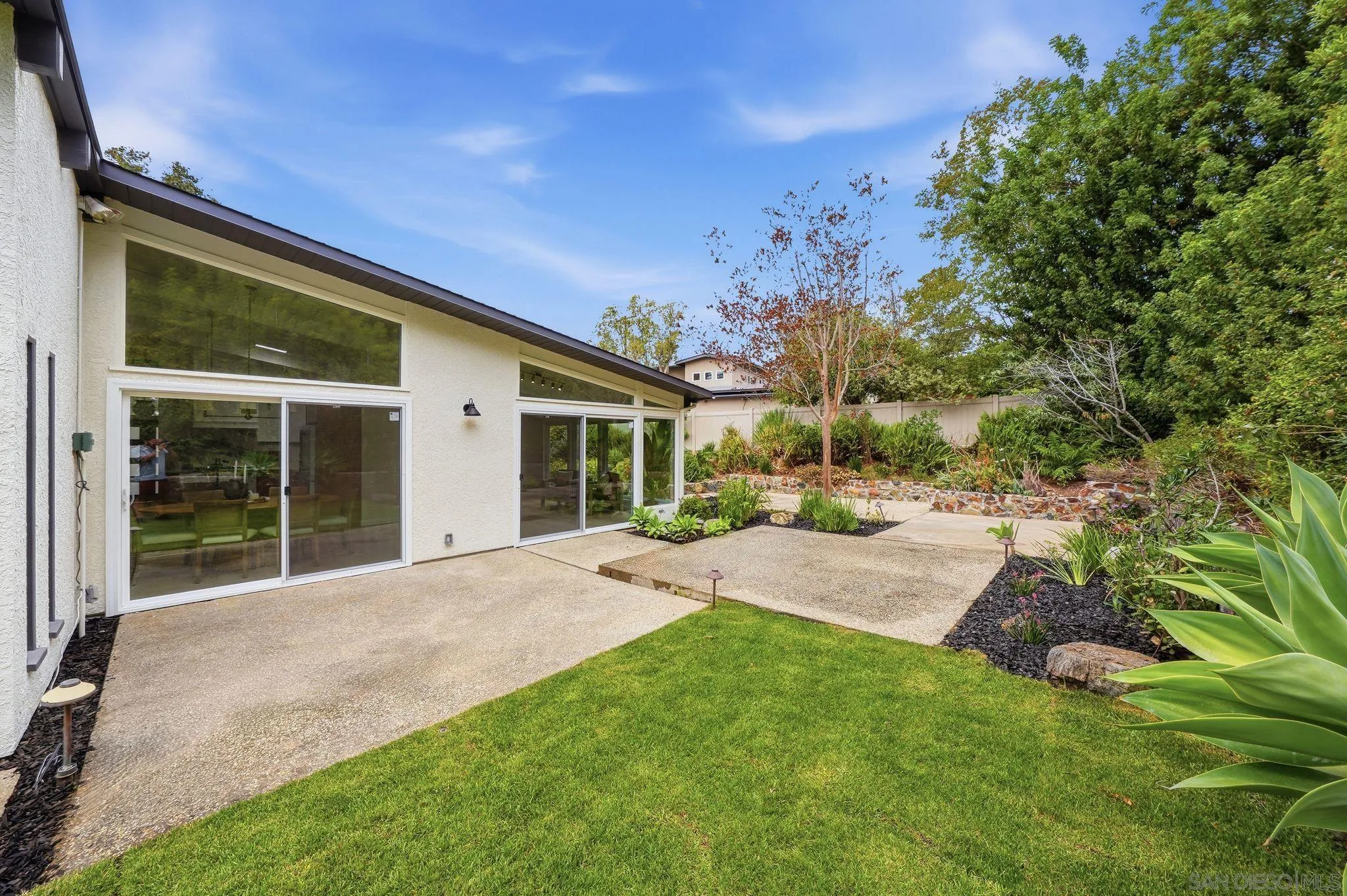 https://cdn.realtyfeed.com/cdn/127/260016834/4d03a16e4b9dcdccec1da1af666142eb.webp