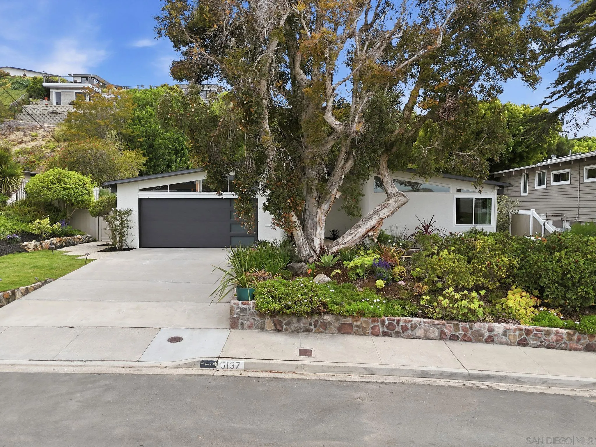 https://cdn.realtyfeed.com/cdn/127/260016834/af80cc5043d24850e3819ffa90223a94.webp