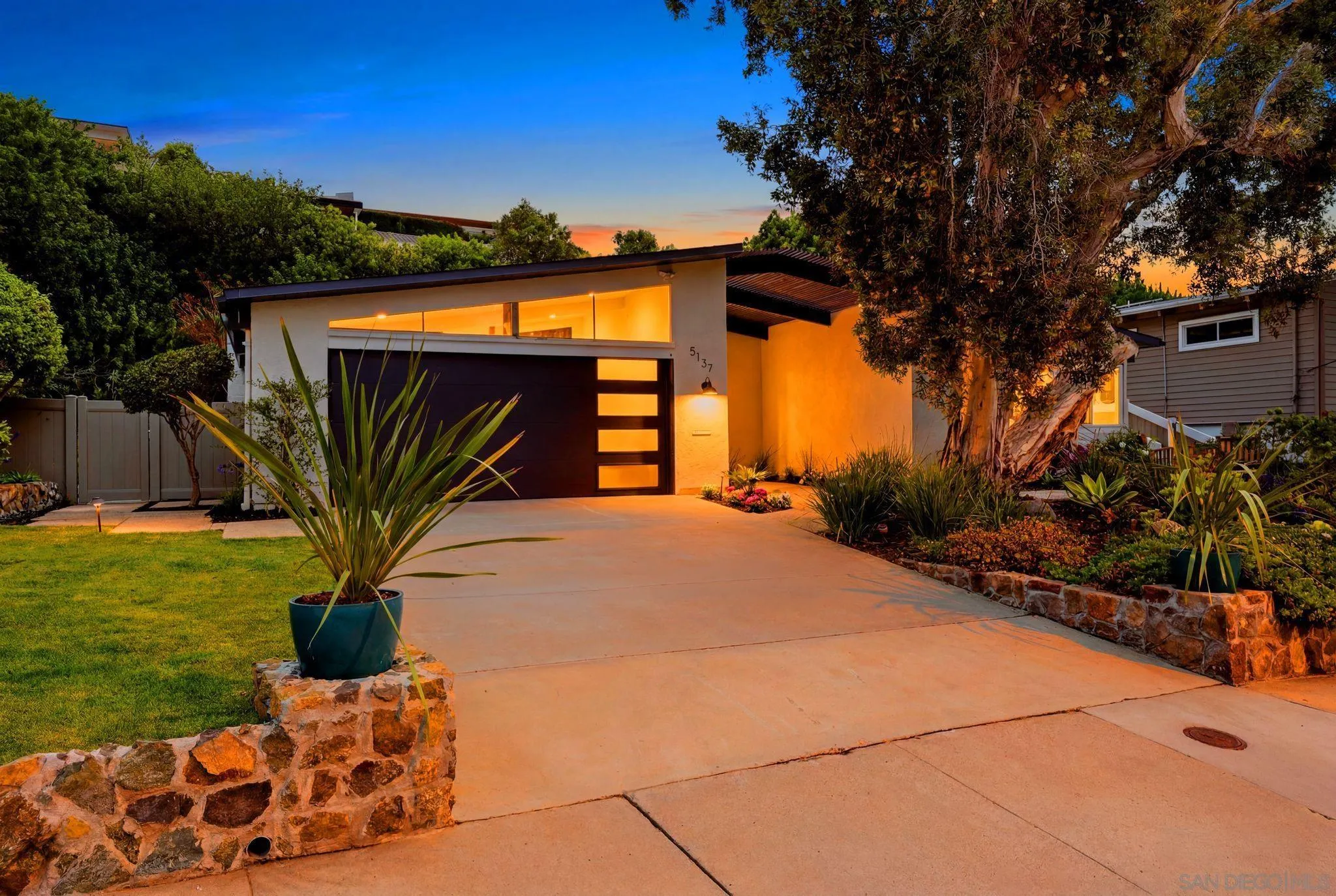 5137 San Aquario, San Diego, CA 92109 - Main photo, San Diego, CA