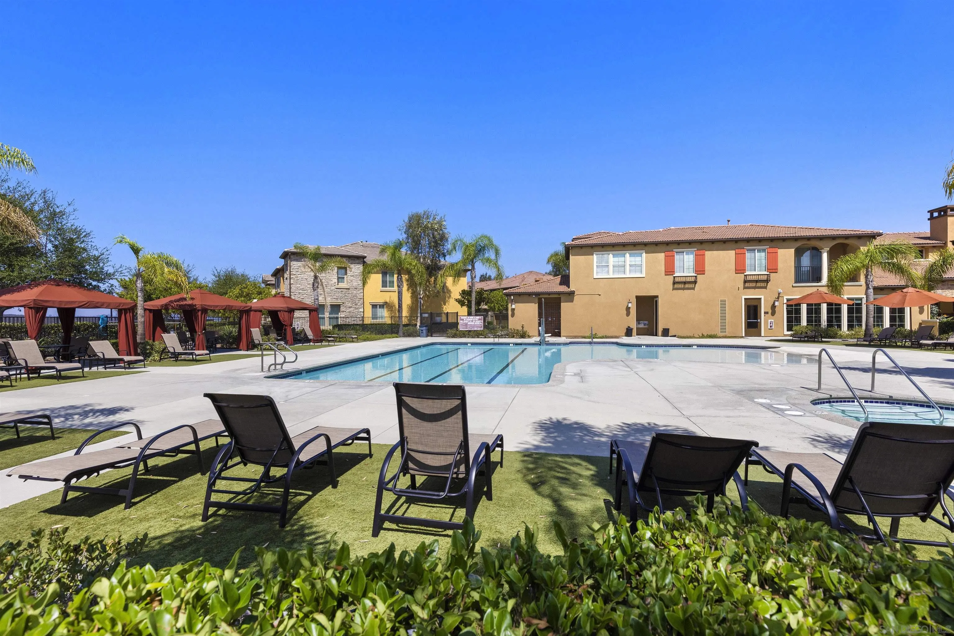 https://cdn.realtyfeed.com/cdn/127/260016840/12a98a74bbb46e063e6a334c5221ca50.webp