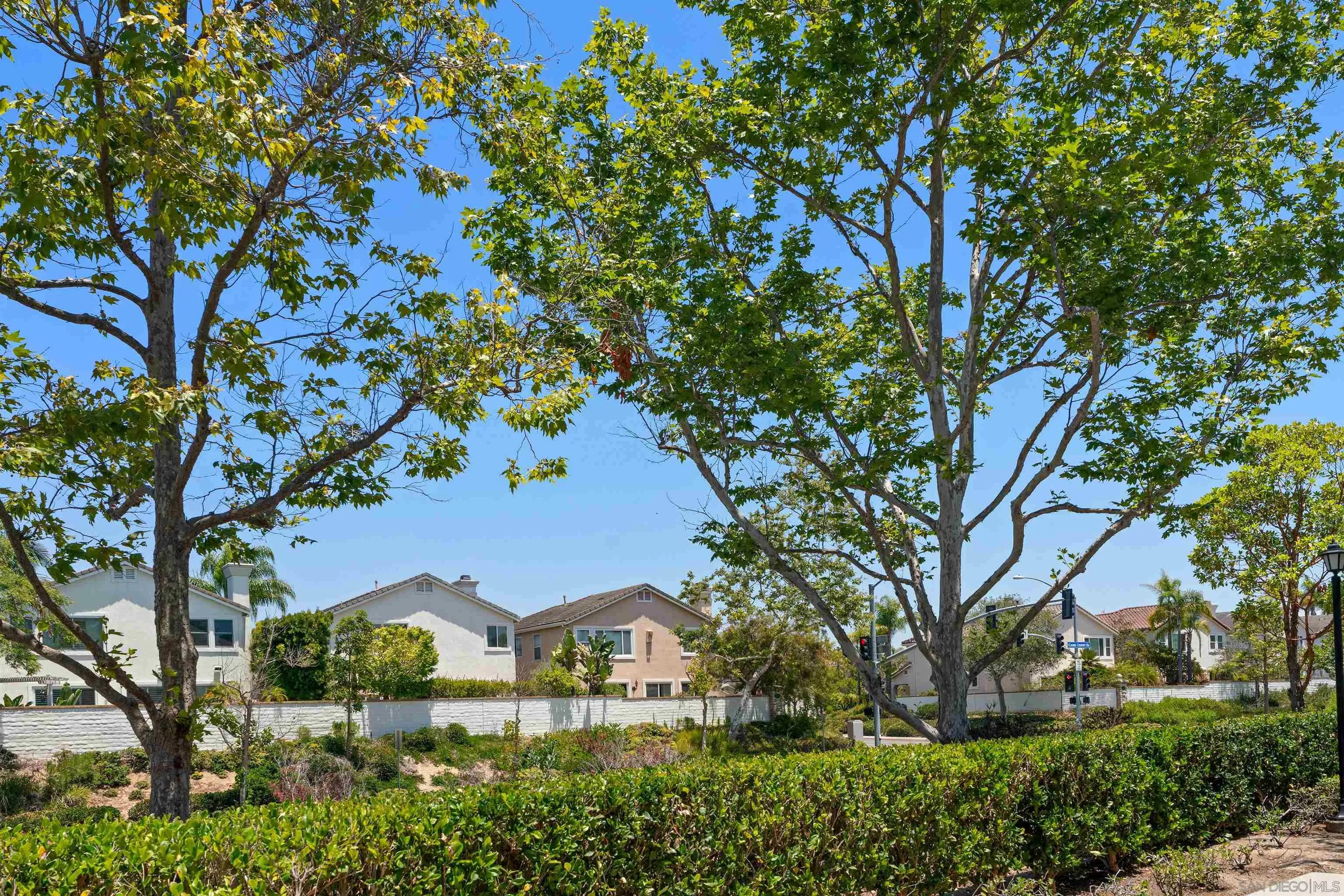 https://cdn.realtyfeed.com/cdn/127/260016840/98711437a49a6b08df2beaac0d6726c5.webp