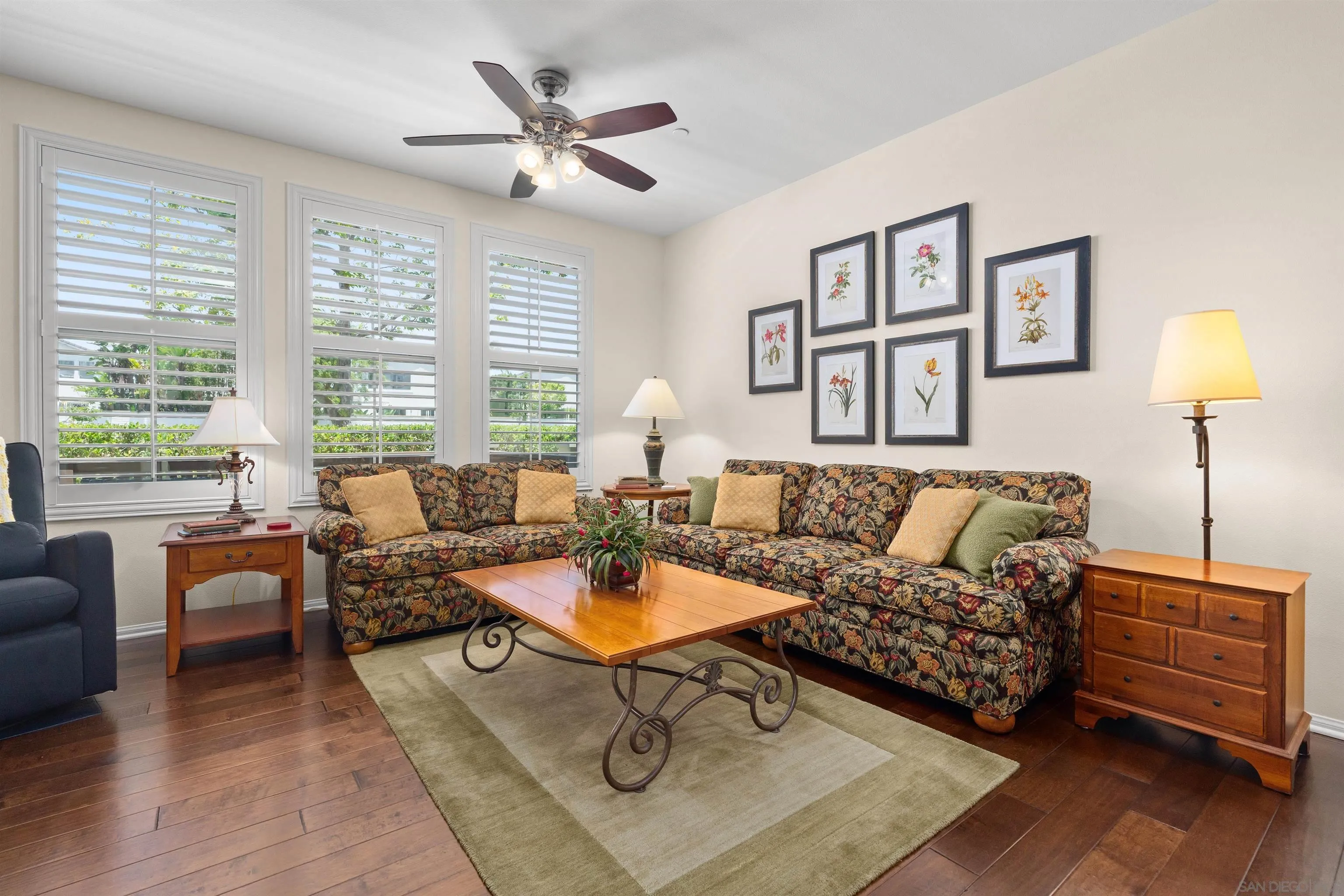 https://cdn.realtyfeed.com/cdn/127/260016840/98b82fdaa53bda7229f9441810b14e7e.webp