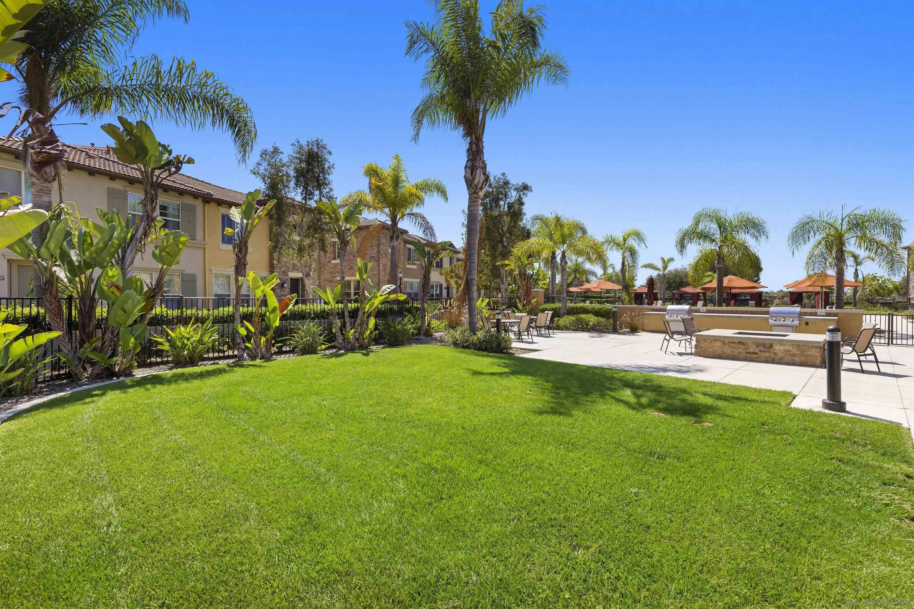 https://cdn.realtyfeed.com/cdn/127/260016840/f911aa3188efa960620ff2b0865bb66c.webp