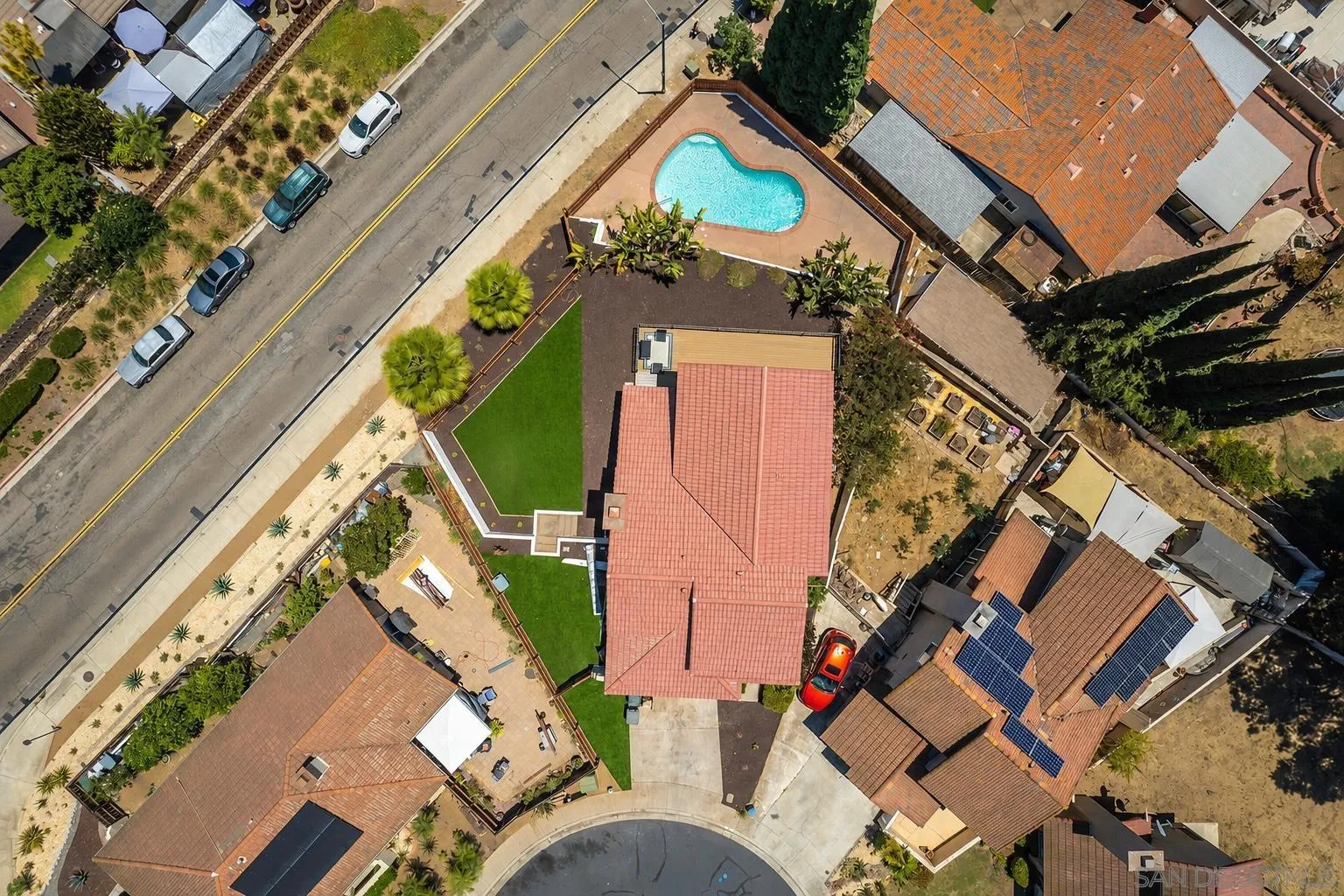 https://cdn.realtyfeed.com/cdn/127/260016841/57f7ee4cce608862eff23c294367c78e.webp