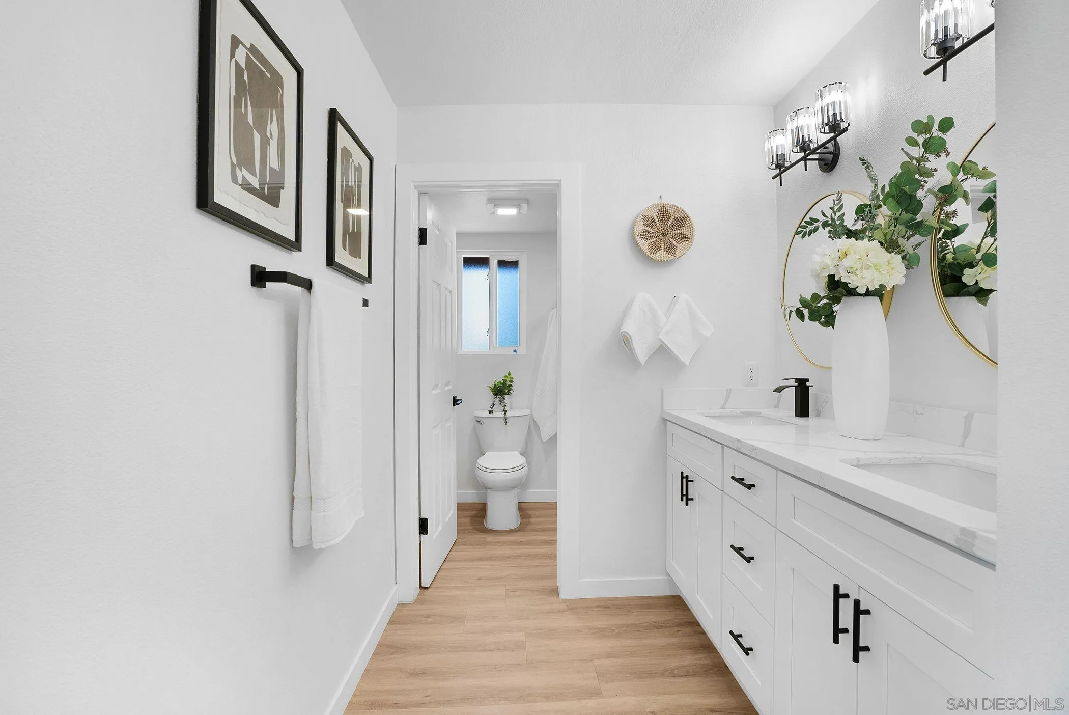 https://cdn.realtyfeed.com/cdn/127/260016841/86f6d4b78136c4148d3c89f67857893f.webp