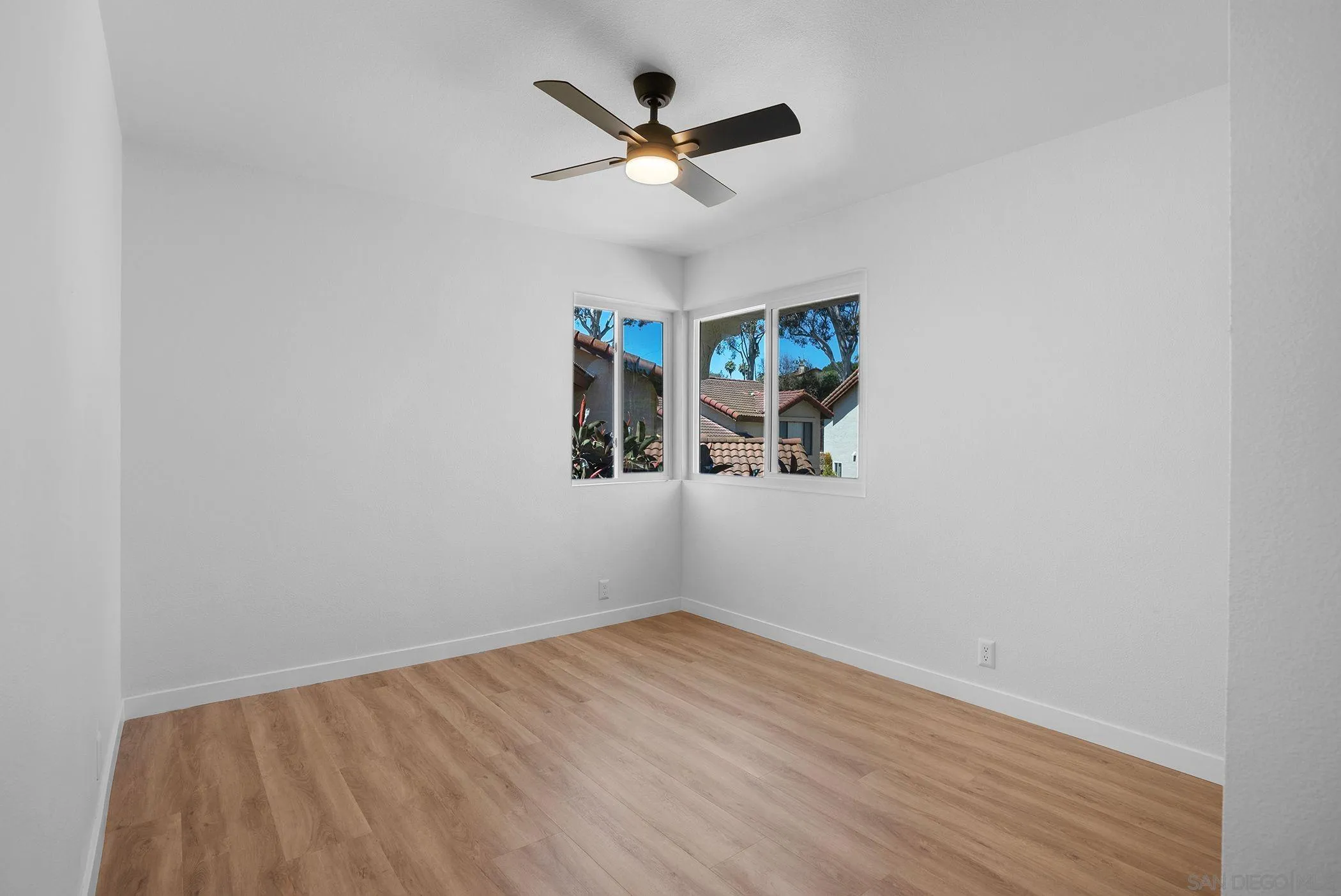 https://cdn.realtyfeed.com/cdn/127/260016841/dd9c8706bd07ddd72445d62cd9f538ff.webp