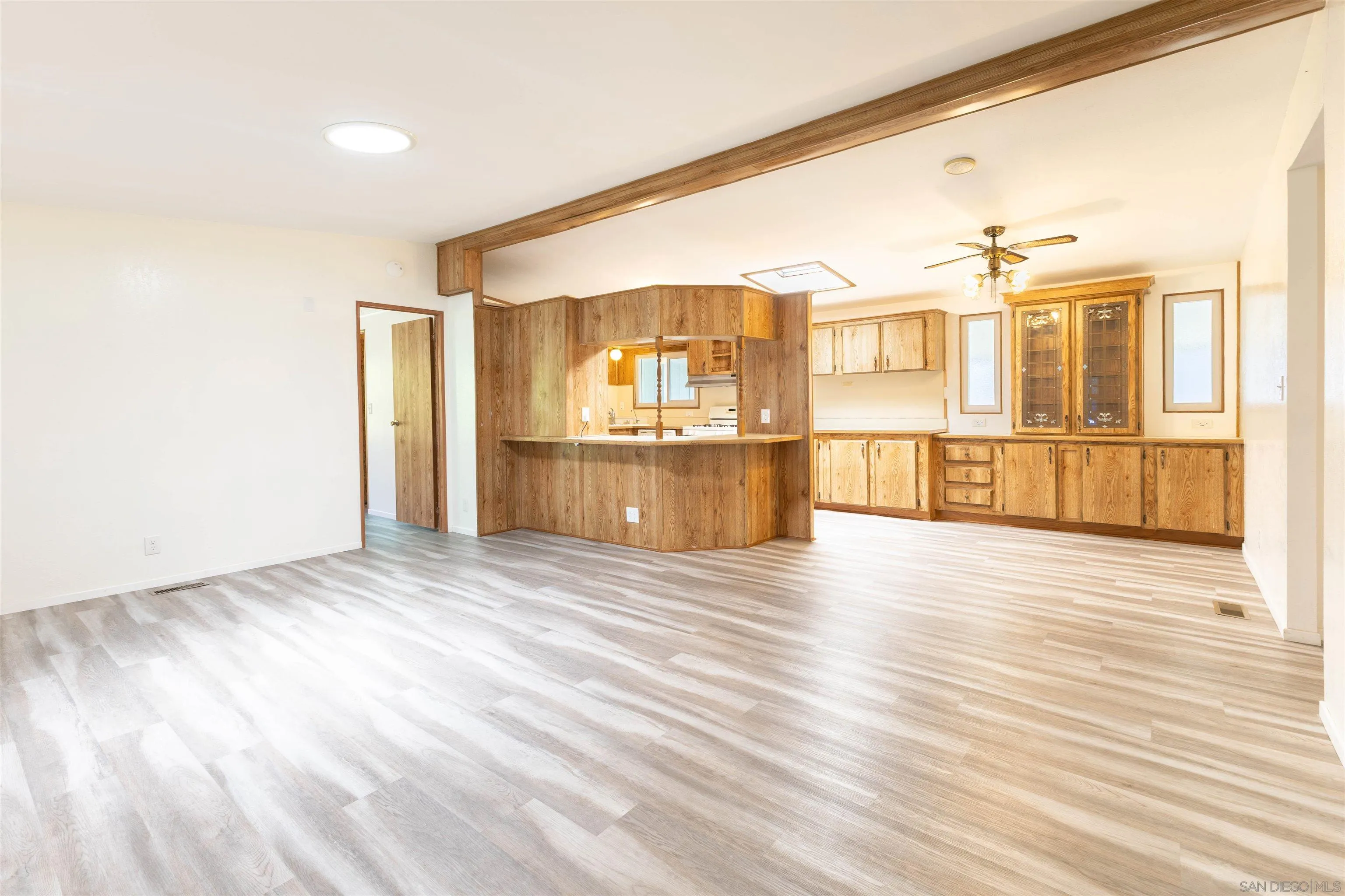 https://cdn.realtyfeed.com/cdn/127/260016845/7f29be1974322029eb2bc3f18aa563a6.webp