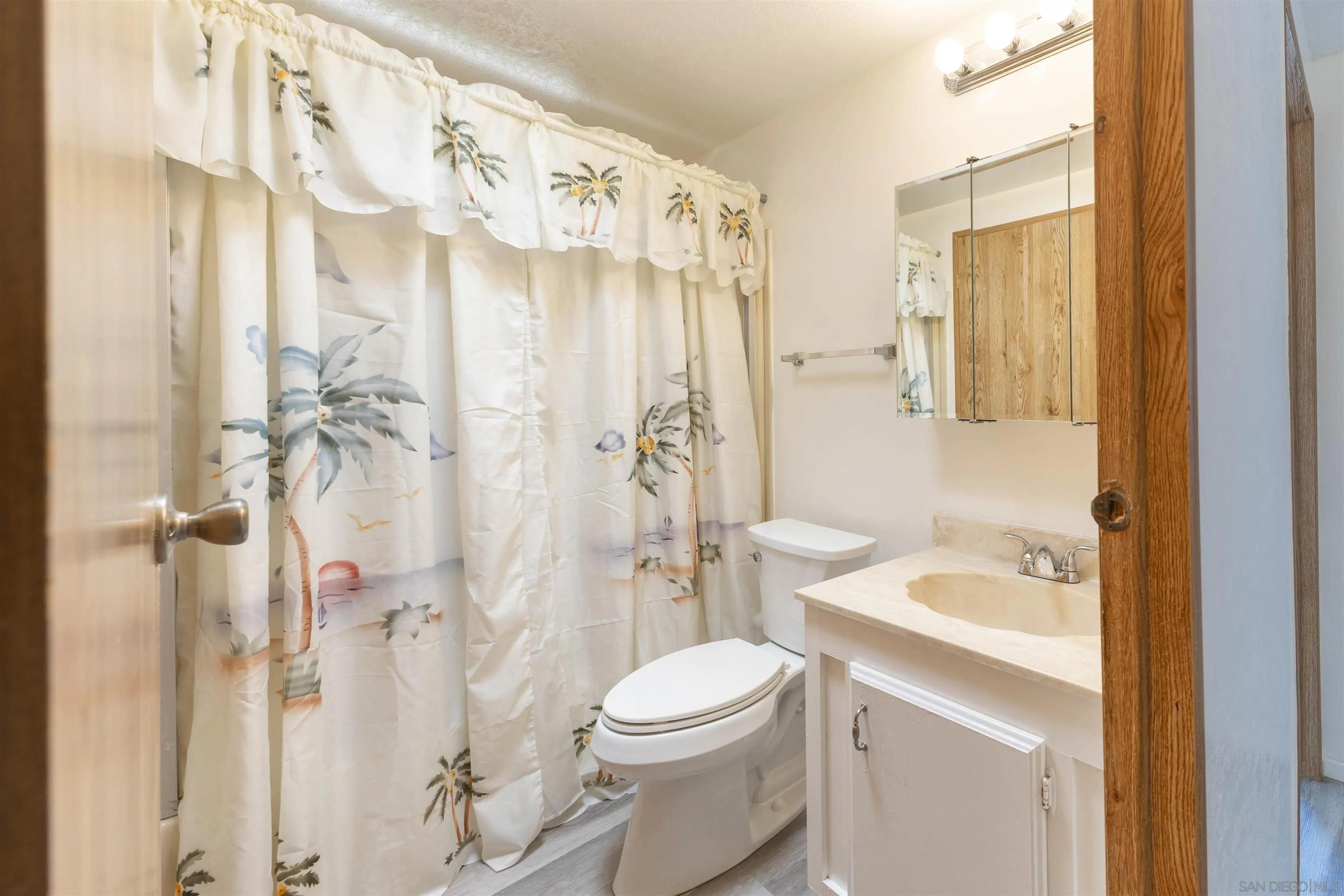 https://cdn.realtyfeed.com/cdn/127/260016845/cbaea9d8e7ba451573534dad1819a081.webp