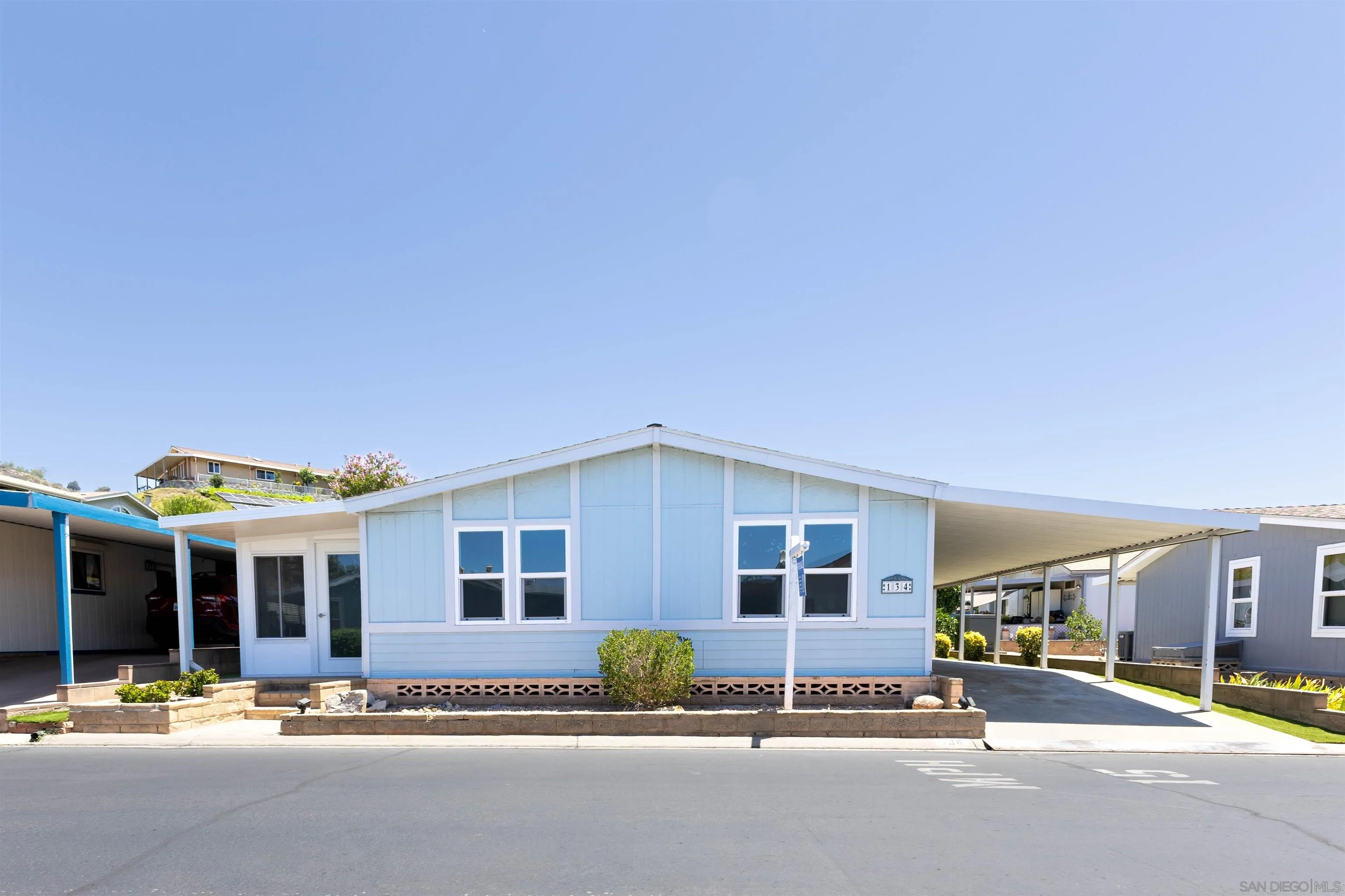 https://cdn.realtyfeed.com/cdn/127/260016845/fd25ffc2e07d955ee0a05e17f556ab18.webp