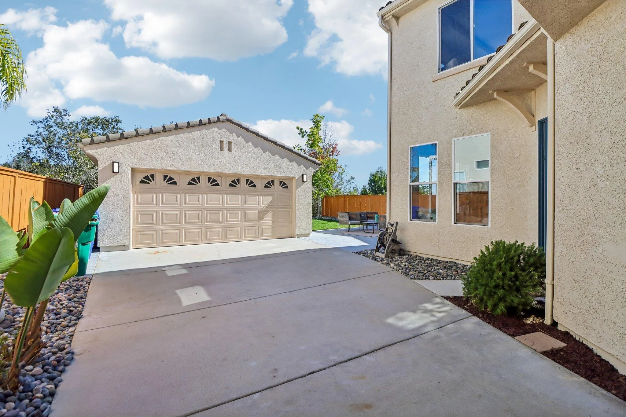 https://cdn.realtyfeed.com/cdn/127/260016846/096330dc426bf2b34f970fa0ebfdcedd.webp