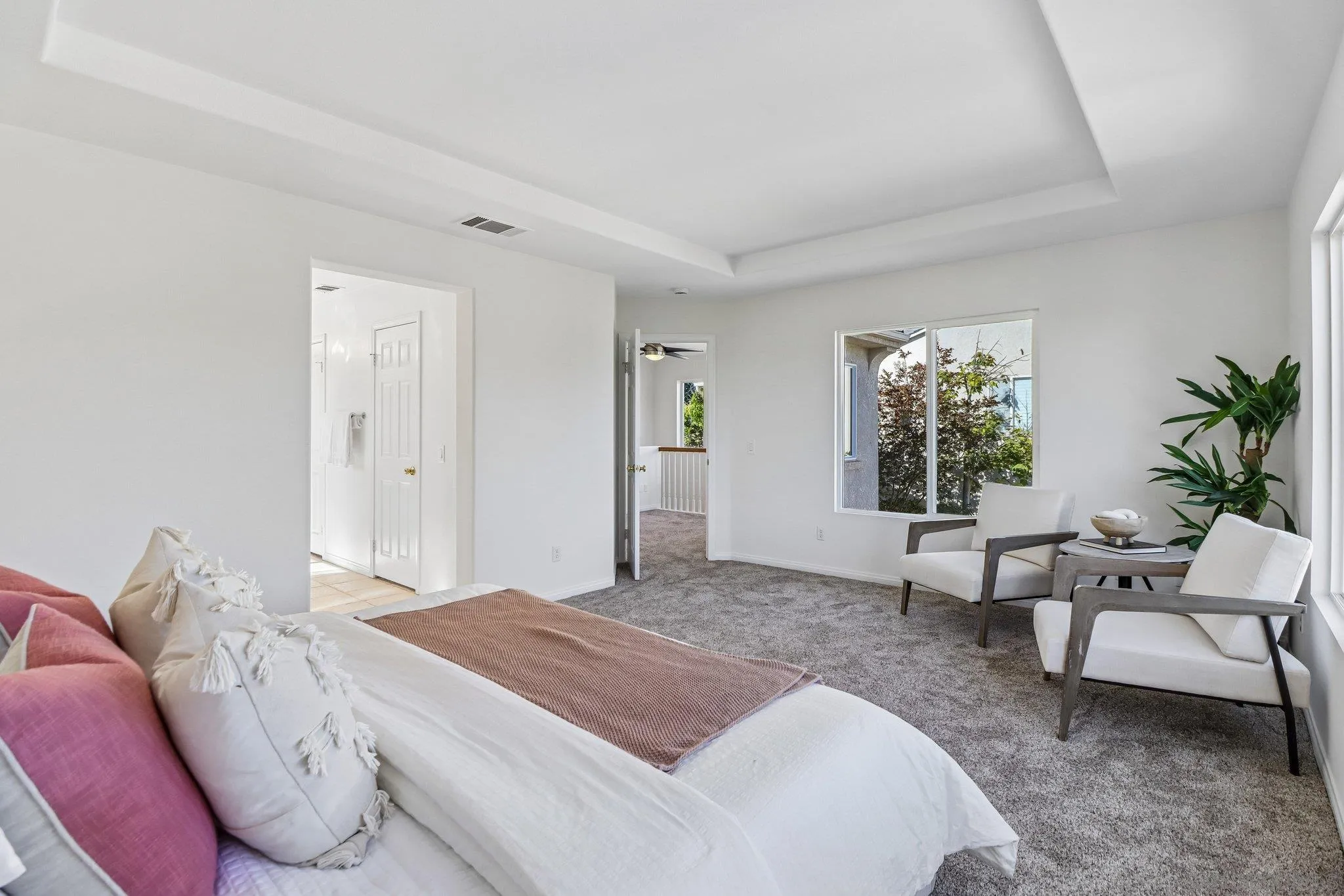 https://cdn.realtyfeed.com/cdn/127/260016846/149ac668cec77382e38bb7feaa9ed3be.webp