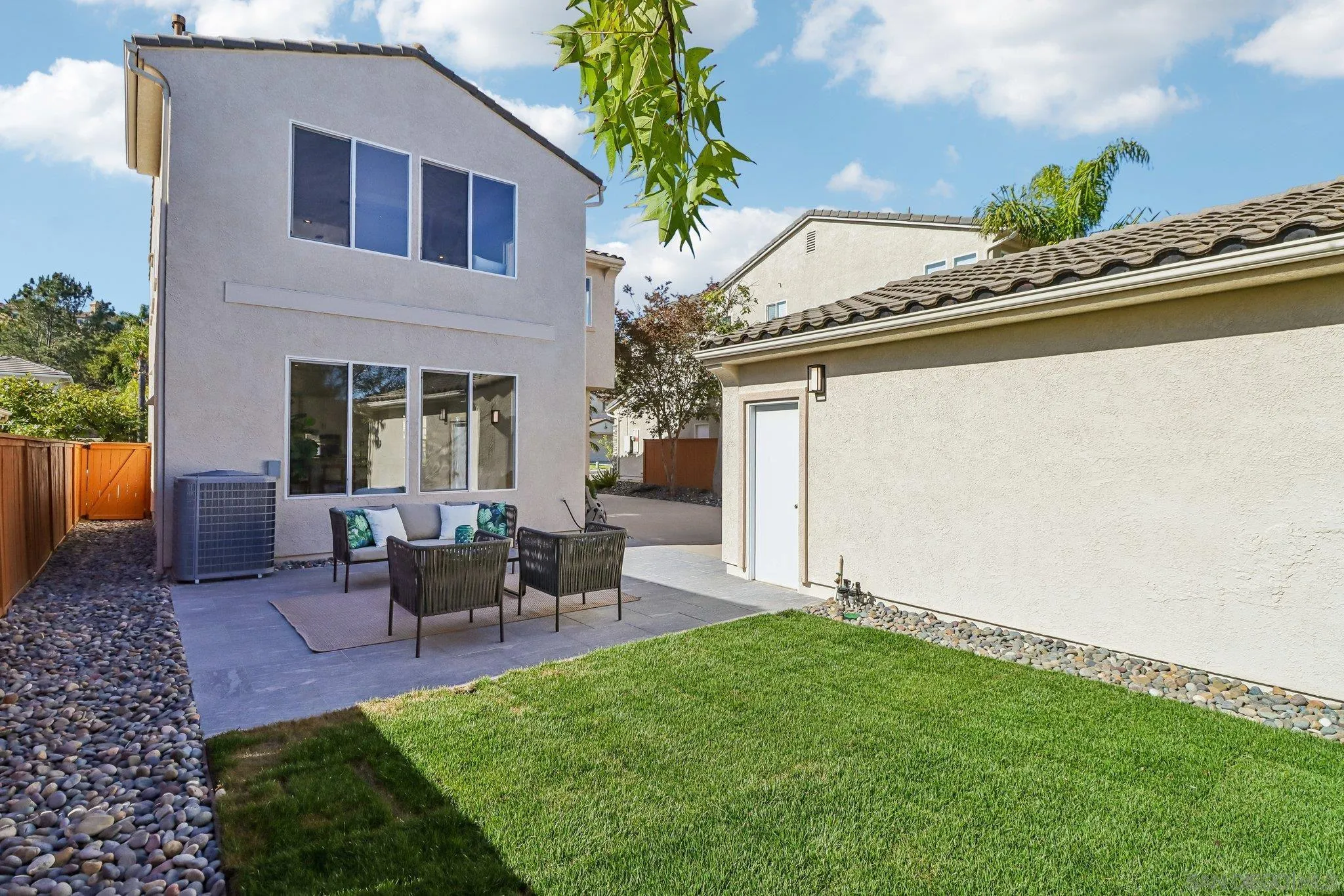 https://cdn.realtyfeed.com/cdn/127/260016846/2f9fca1799dea95633e400241def7261.webp