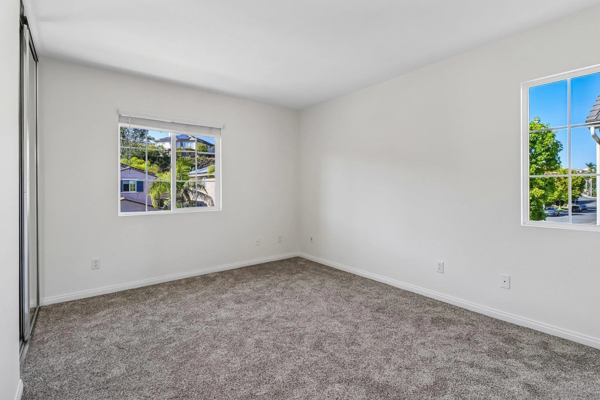 https://cdn.realtyfeed.com/cdn/127/260016846/33b713fcf710f85e89f20b8ed5c0b11b.webp