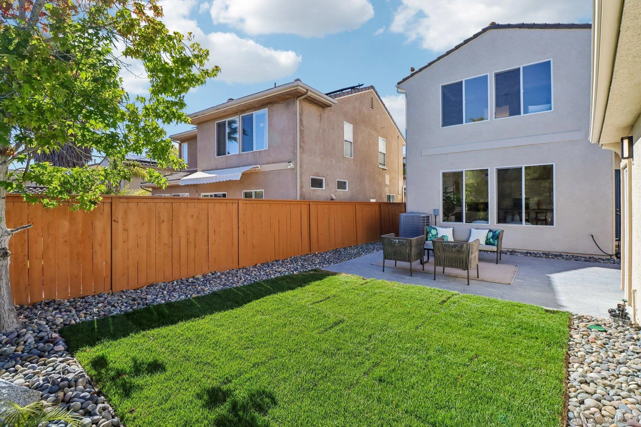 https://cdn.realtyfeed.com/cdn/127/260016846/49c2ad9e068dadc448e0274f82739e89.webp