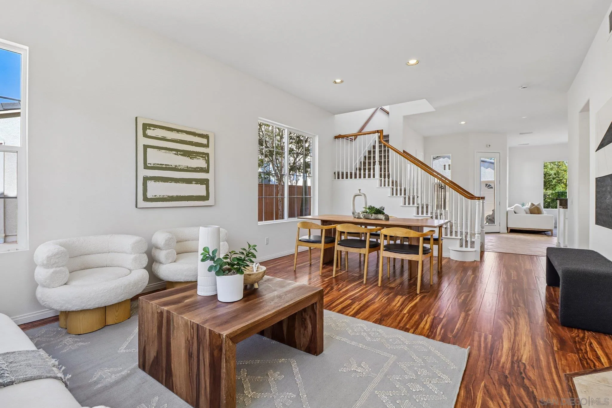 https://cdn.realtyfeed.com/cdn/127/260016846/9e93a4c9f458e88d40918f80cc3b8cfd.webp