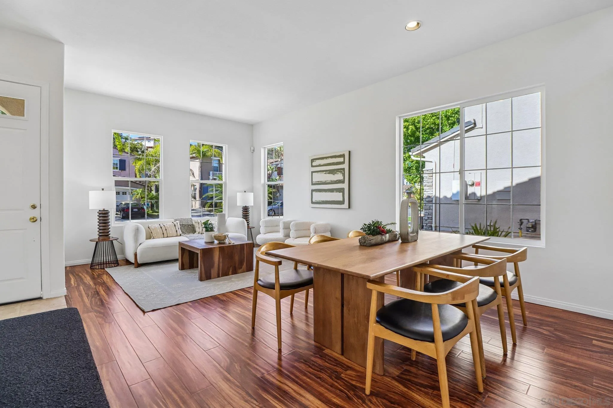 https://cdn.realtyfeed.com/cdn/127/260016846/b548636c3b6e7218e73acead0d7d1882.webp