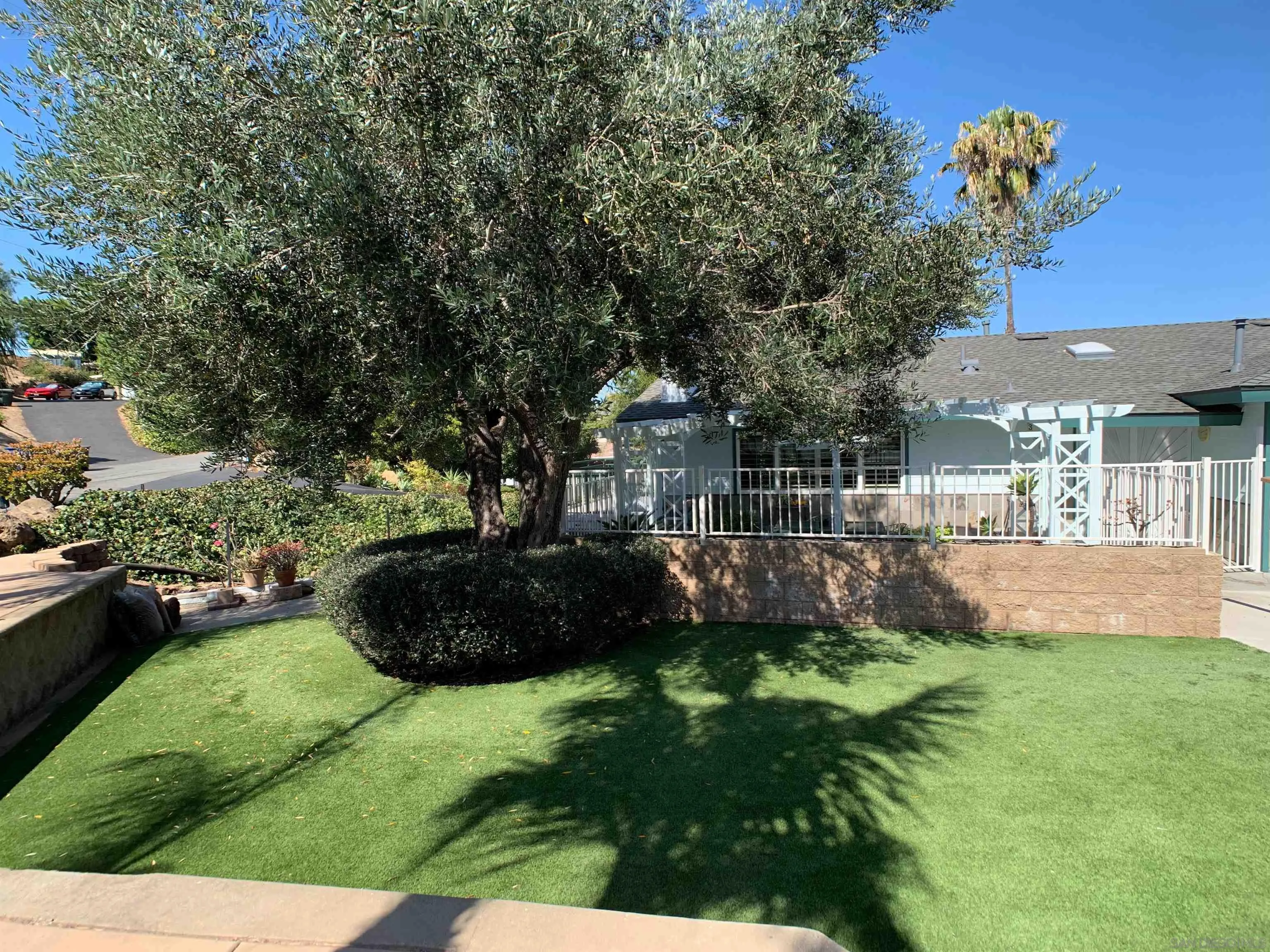 https://cdn.realtyfeed.com/cdn/127/260016848/0856e68c9c1c2a2cf3547d5189e9d0b8.webp