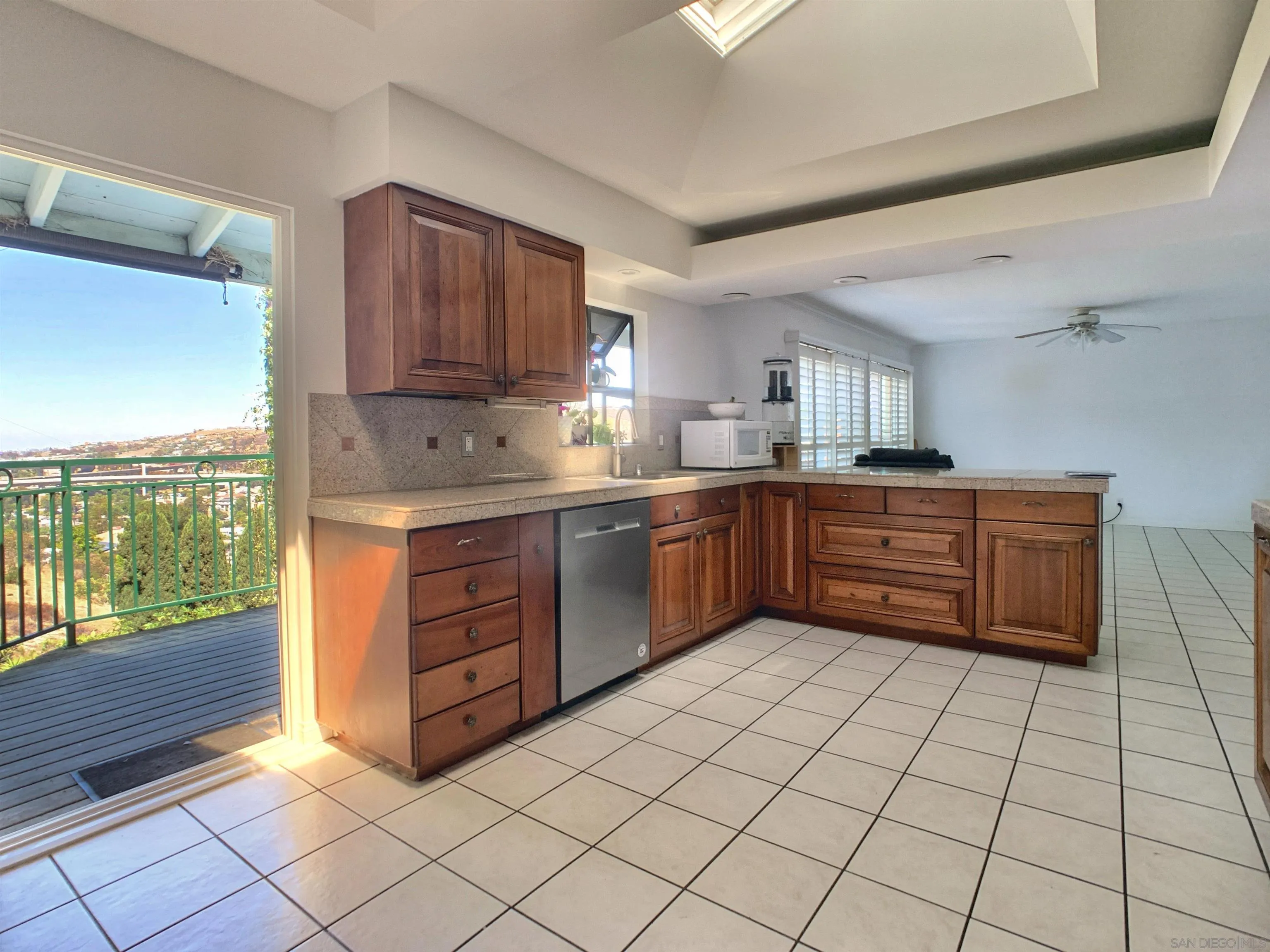 https://cdn.realtyfeed.com/cdn/127/260016848/164549dd5f9b56b40969920d9491d5d1.webp