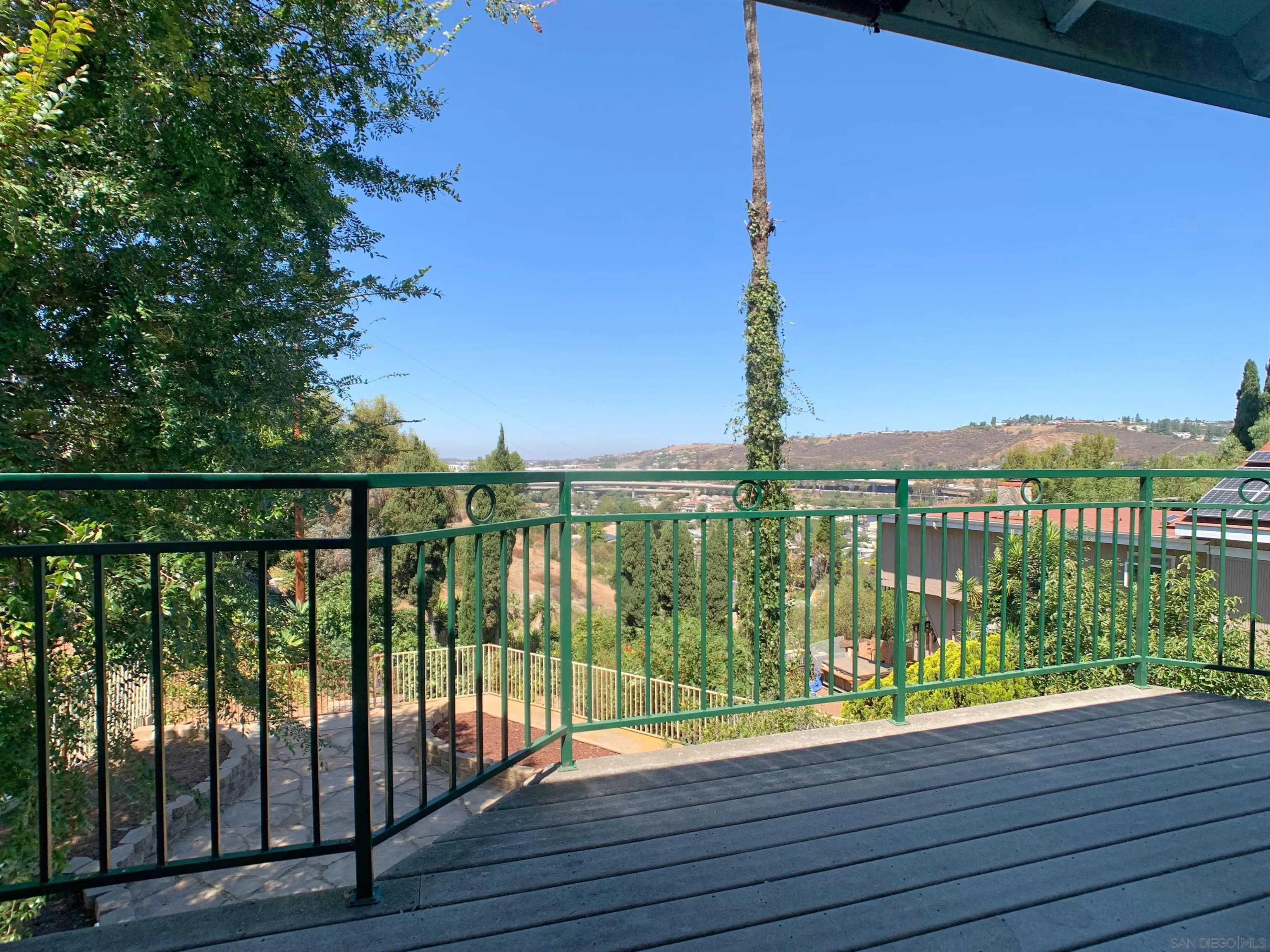https://cdn.realtyfeed.com/cdn/127/260016848/240affe1e6c4d7a7ab49fd53b01df86d.webp