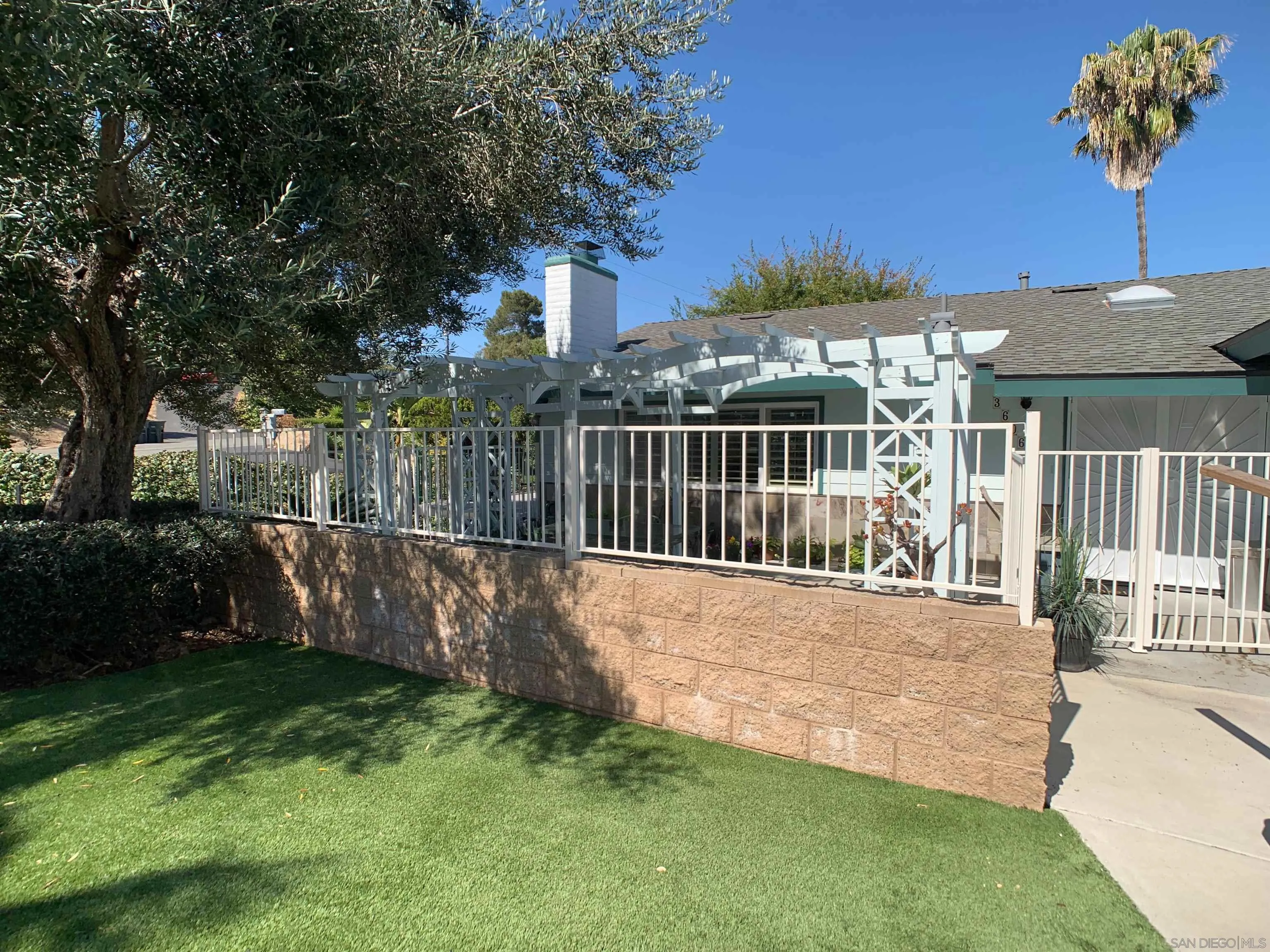 https://cdn.realtyfeed.com/cdn/127/260016848/76df7c9c6afb5bbe792f626d8cebc59d.webp