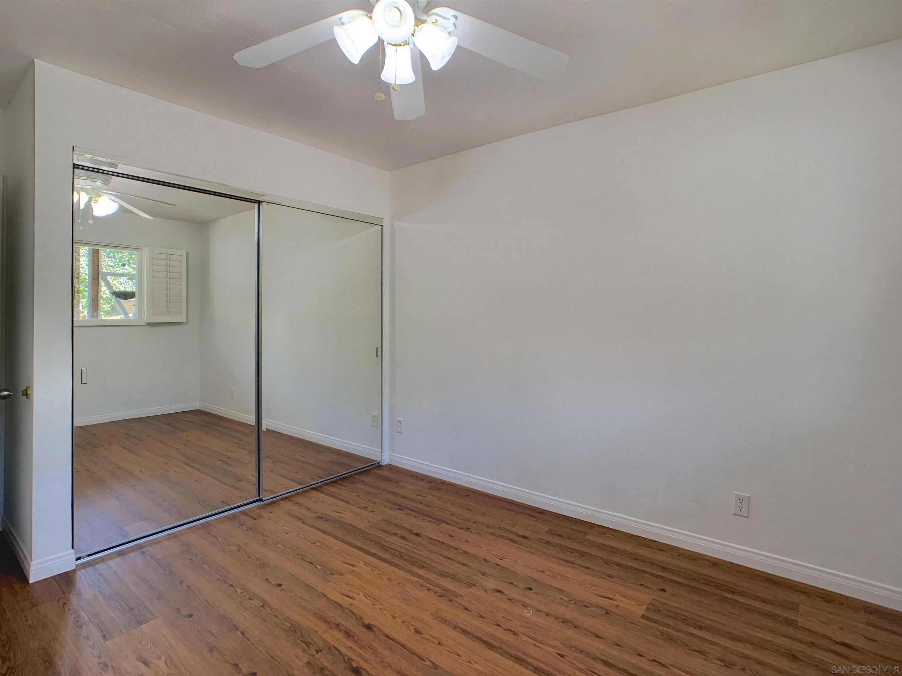 https://cdn.realtyfeed.com/cdn/127/260016848/bf3352237ff0e1d2bf01b44212719db6.webp