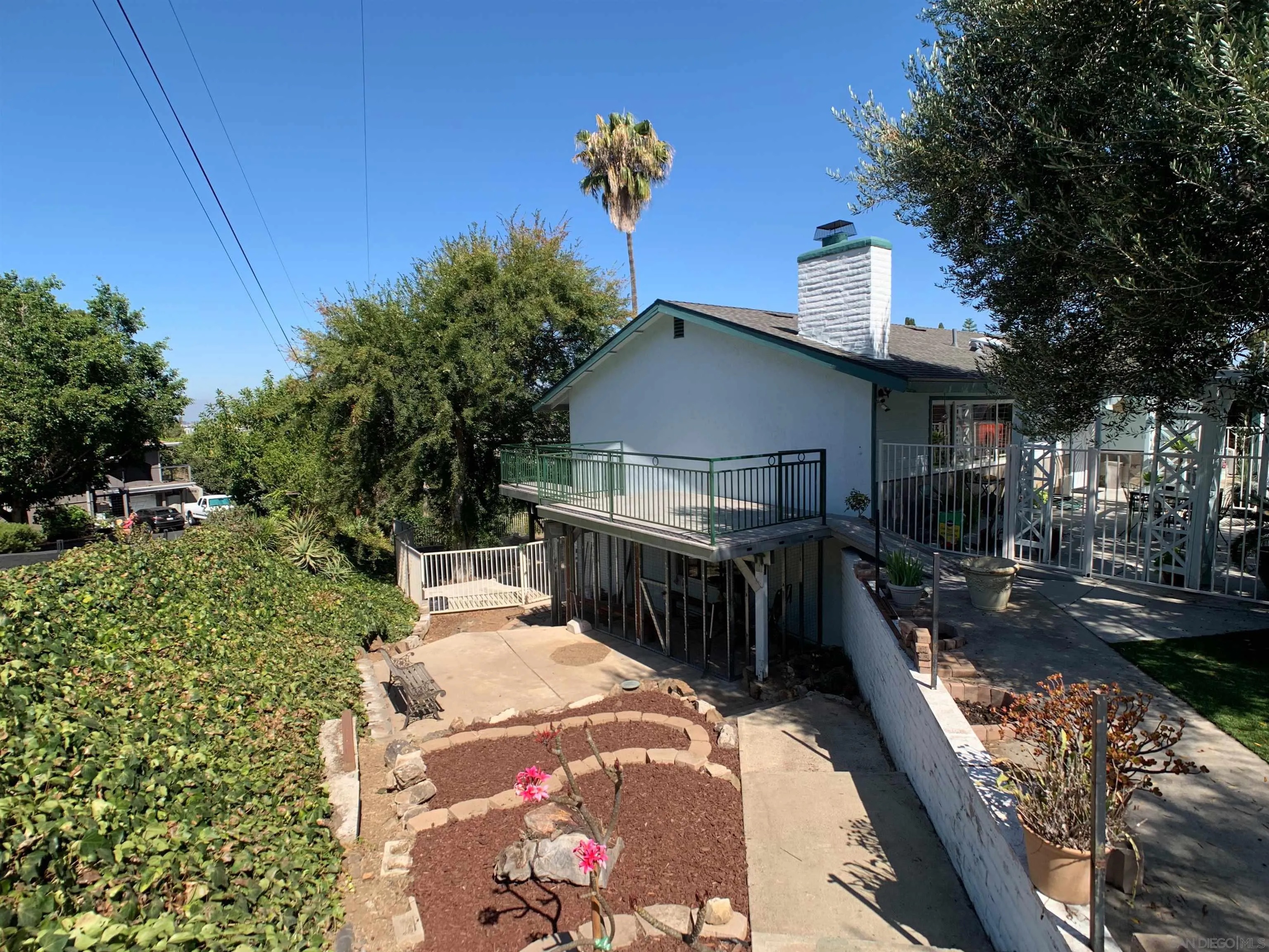 https://cdn.realtyfeed.com/cdn/127/260016848/f9f1702534638a0775838d30415a6bef.webp