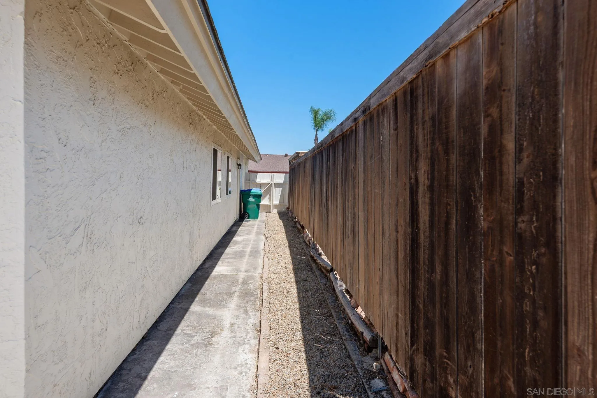 https://cdn.realtyfeed.com/cdn/127/260016852/0e6ab9aa555e7b07702a5e7b72522ac0.webp
