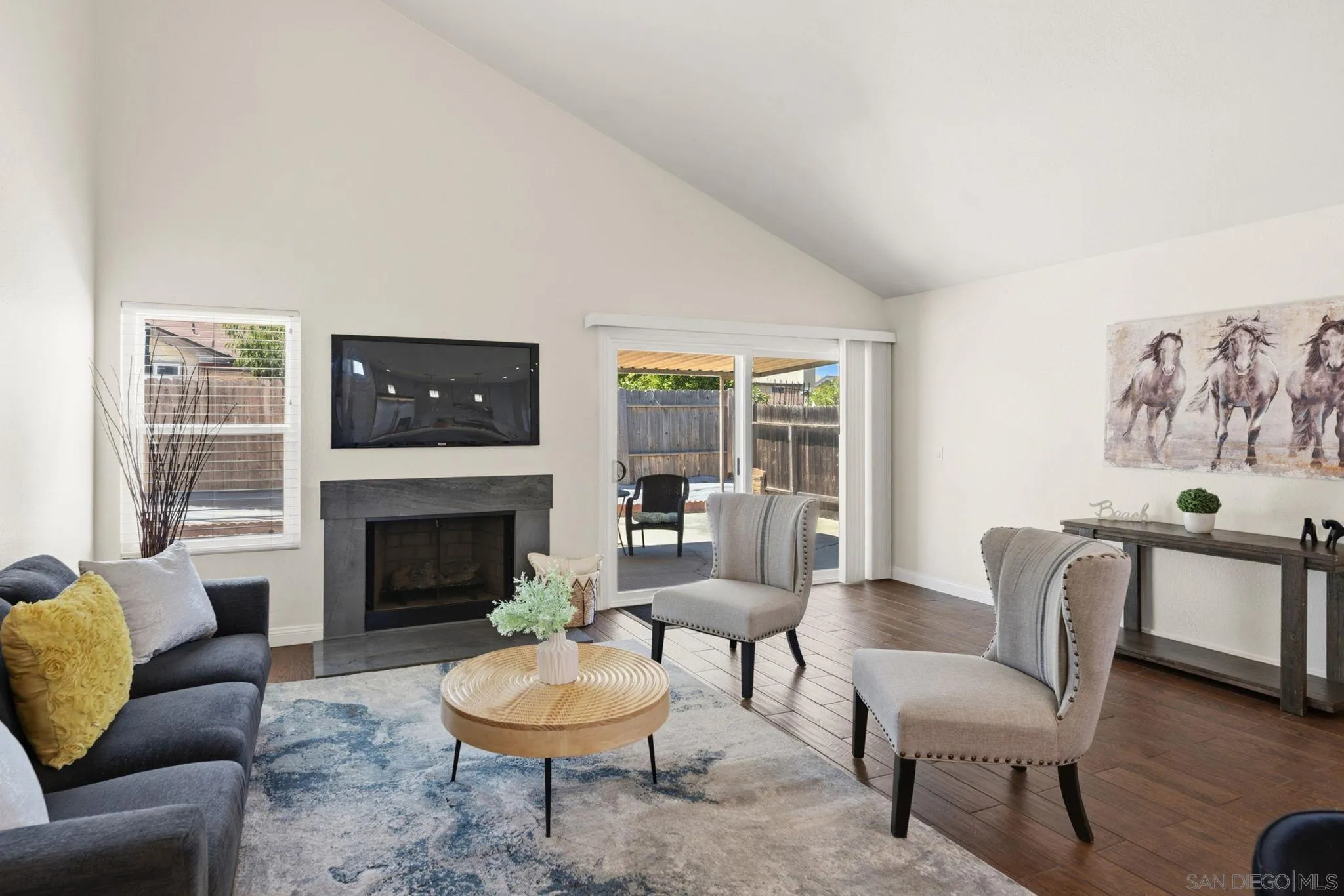 https://cdn.realtyfeed.com/cdn/127/260016852/344fc5ea765c4a2f3ece56ececdf8936.webp