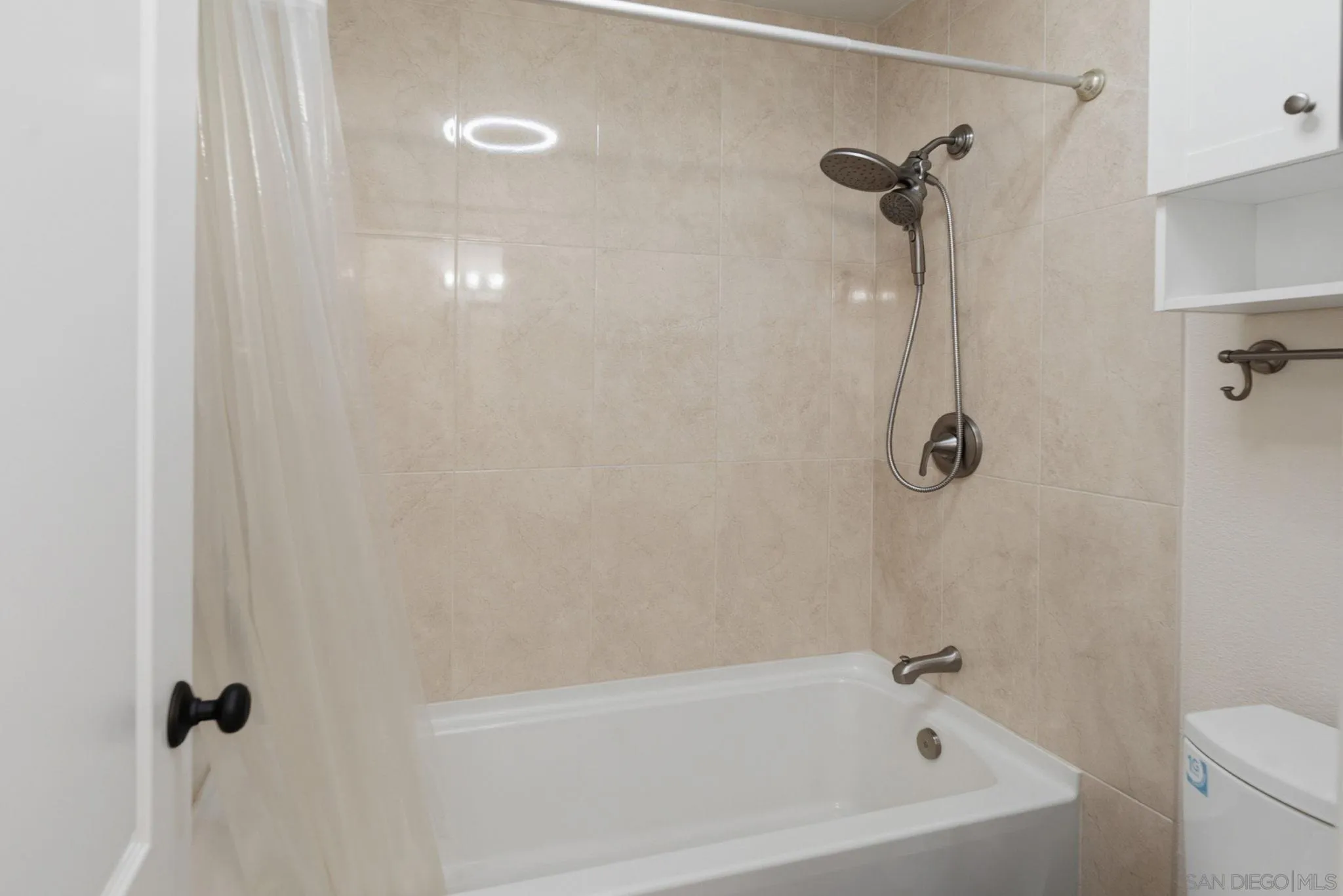 https://cdn.realtyfeed.com/cdn/127/260016852/6ae4108e5ea8b2e5b887310007ac4168.webp