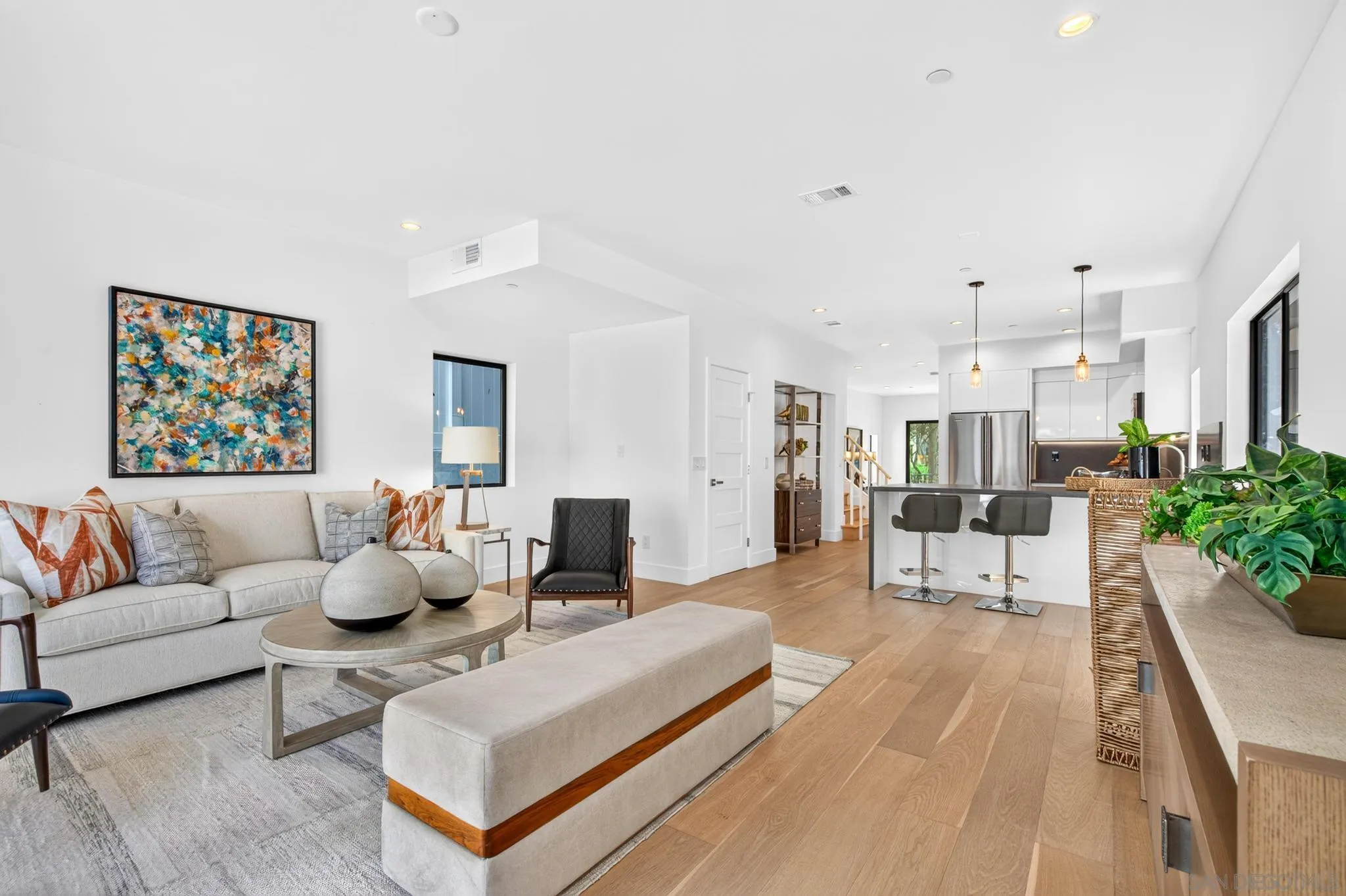 https://cdn.realtyfeed.com/cdn/127/260016853/a065f3b55740e46ab822ed73f6bf0fae.webp