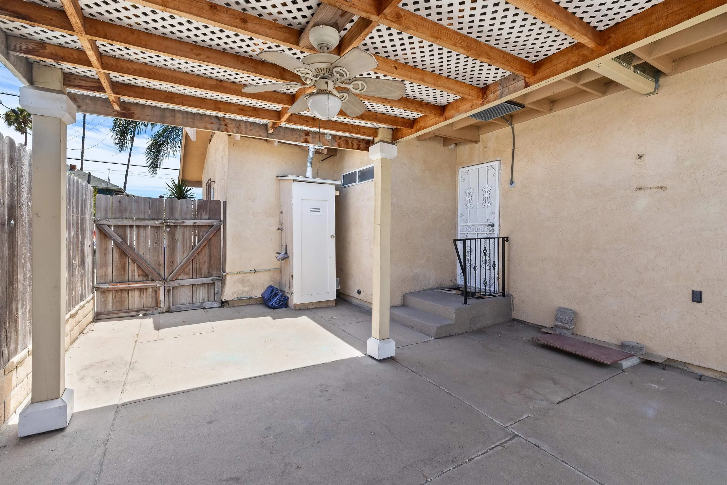 https://cdn.realtyfeed.com/cdn/127/260016860/08a5cff77c9c911e471a7c7be5f0bfea.webp