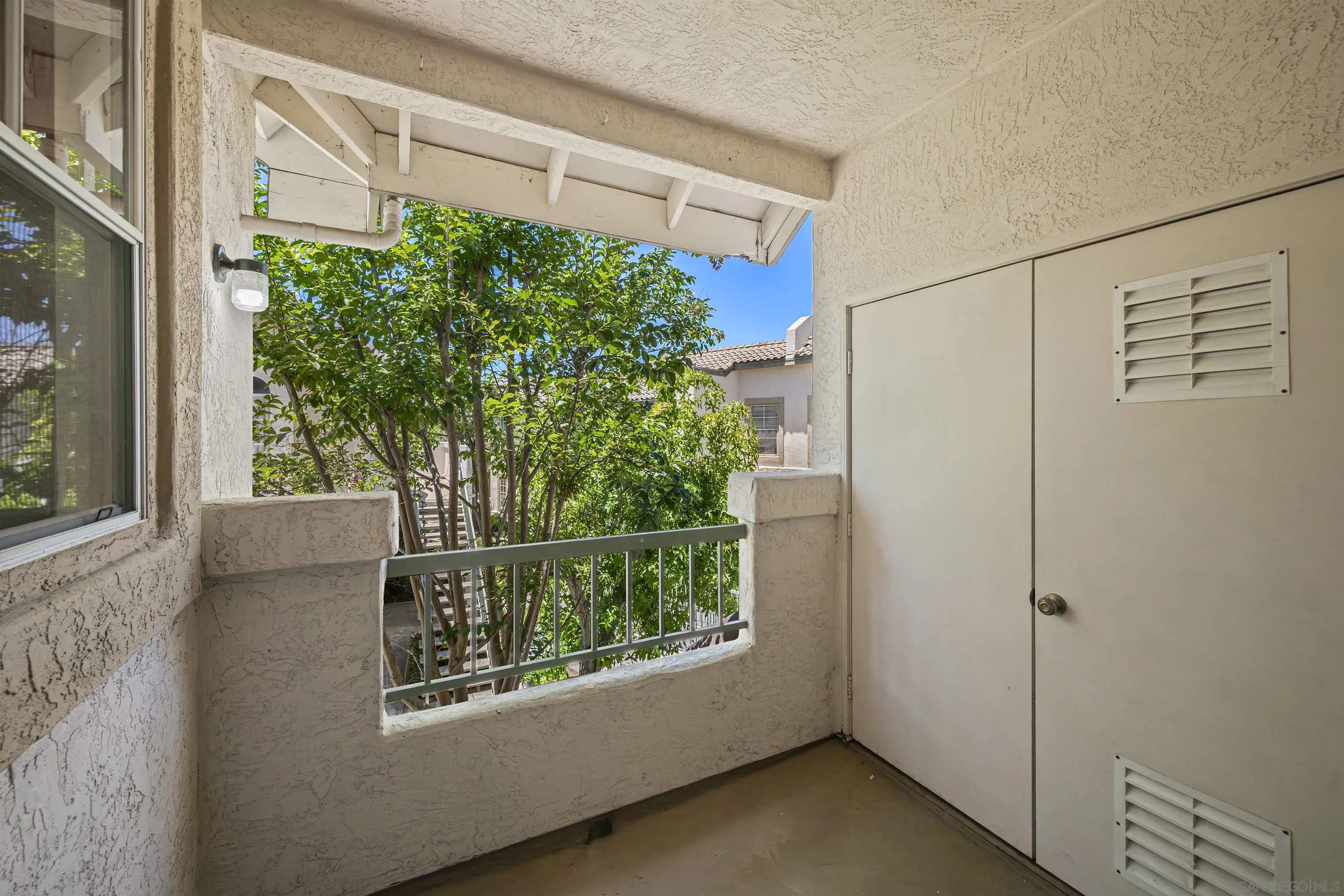 Photo #6: 260016861 Listing: Photo #6