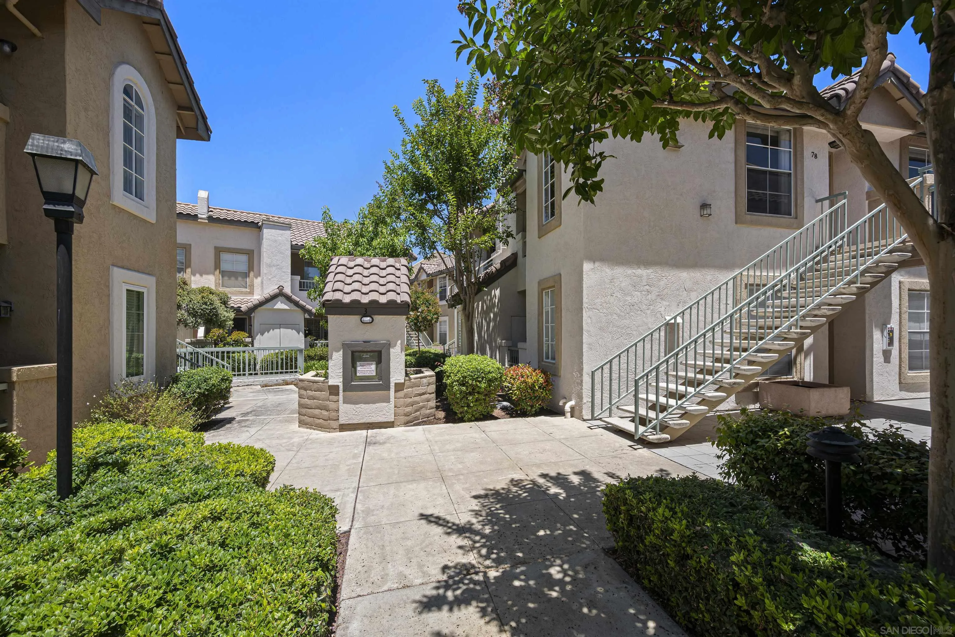 Photo #3: 260016861 Listing: Photo #3