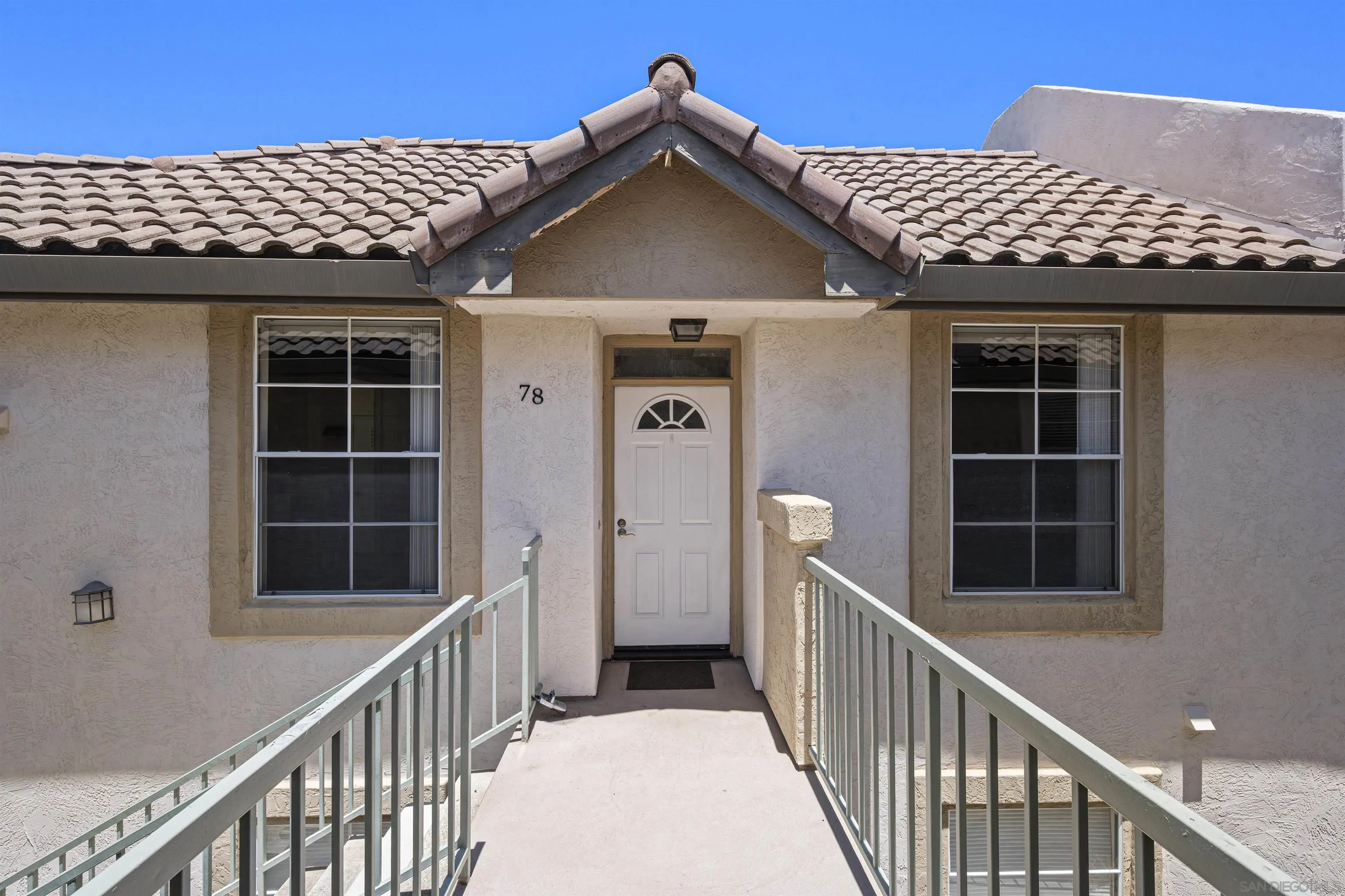 Photo #4: 260016861 Listing: Photo #4