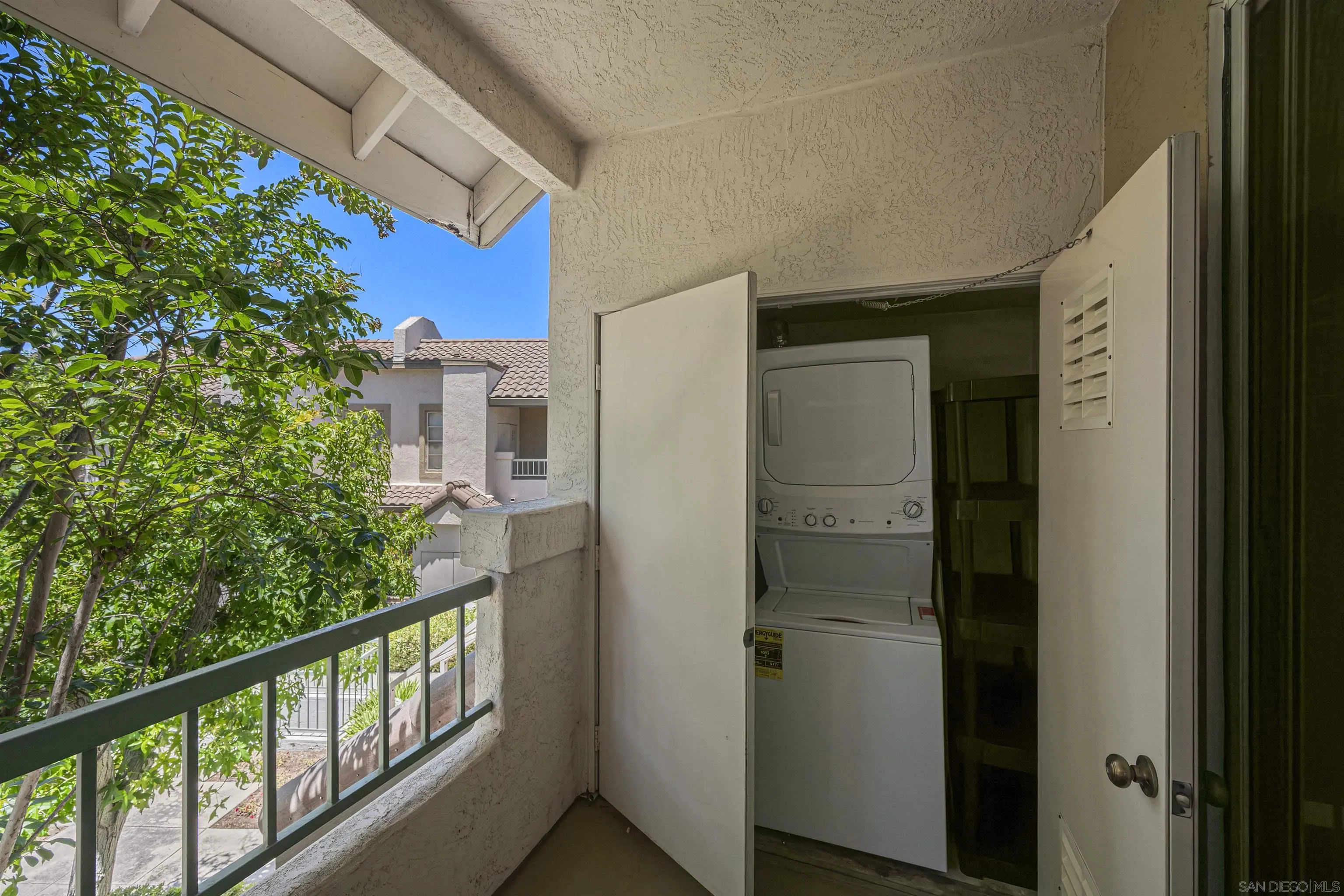 Photo #7: 260016861 Listing: Photo #7