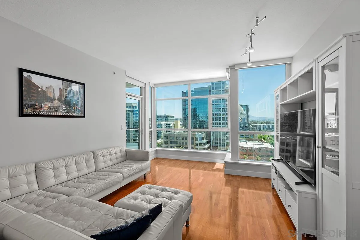 Photo #8: 260016862 Listing: Photo #8