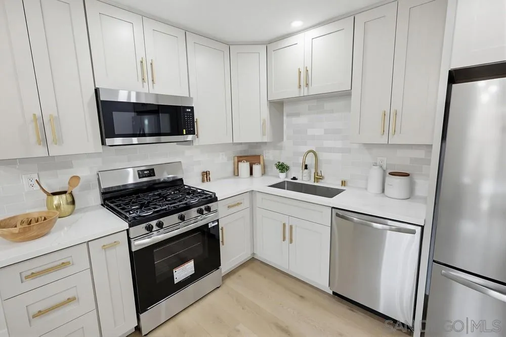 Photo #11: 260016863 Listing: Photo #11