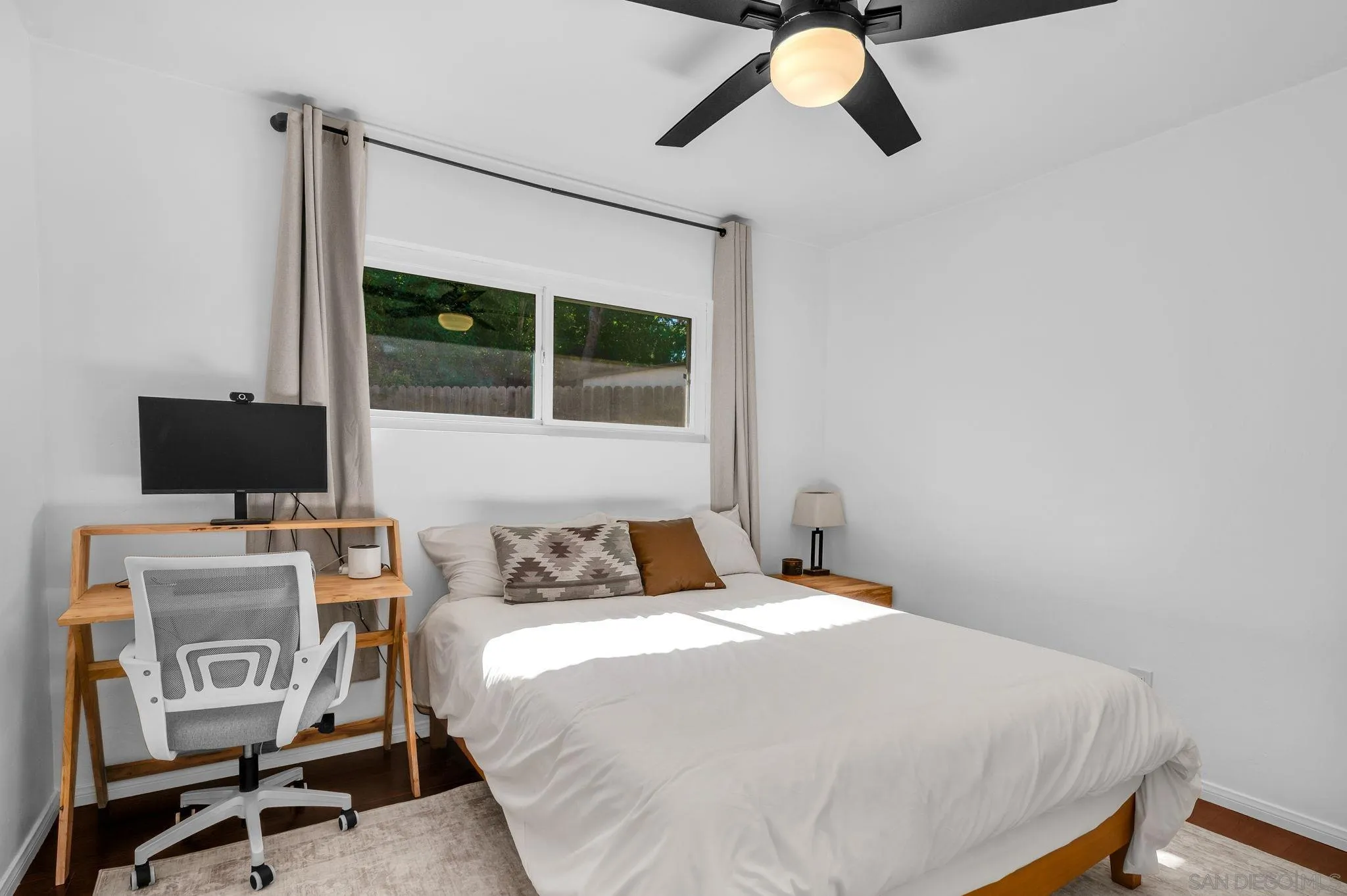 https://cdn.realtyfeed.com/cdn/127/260016869/0c5126c59e5255fd27e43f4c1cb0f6af.webp